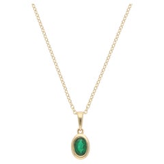 Contemporary Emerald Pendant Necklace in Yellow Gold
