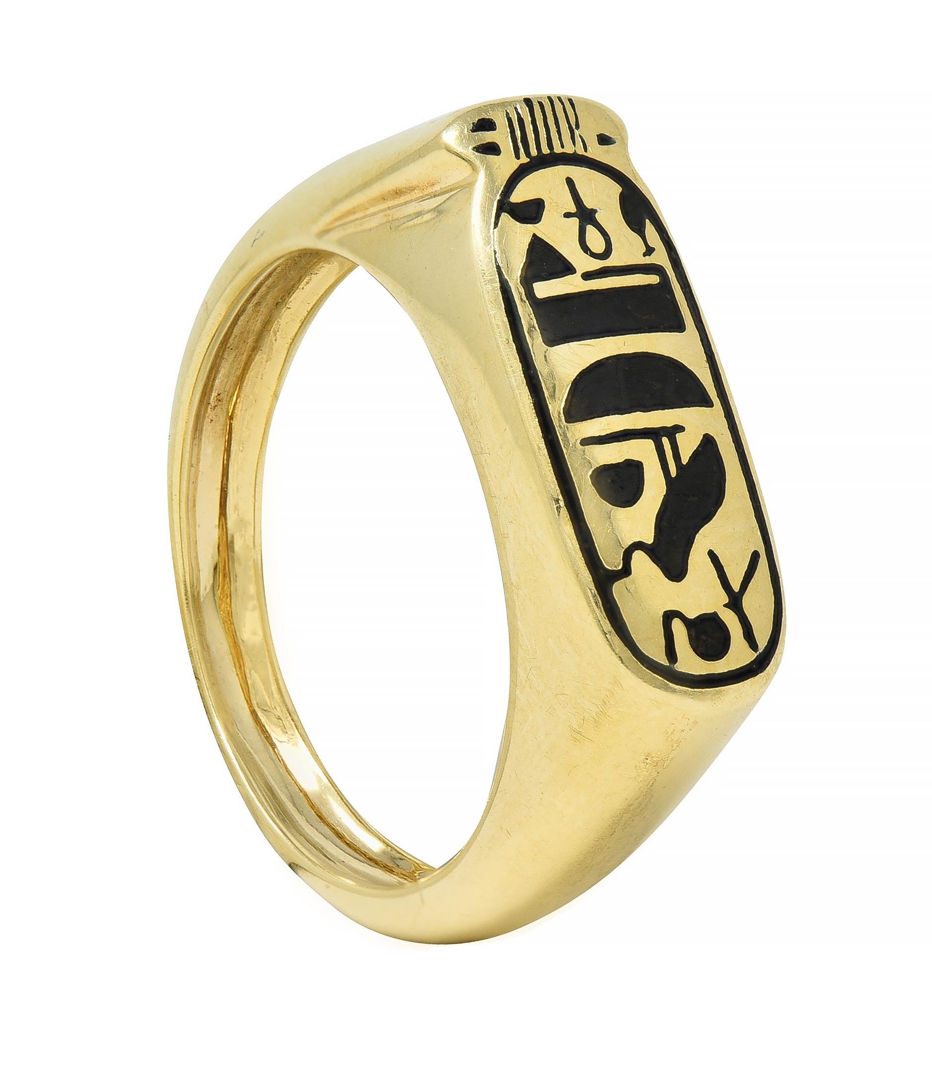 Bague de chevalière contemporaine en émail et or jaune 14 carats avec cartouche Revive égyptienne en vente 5