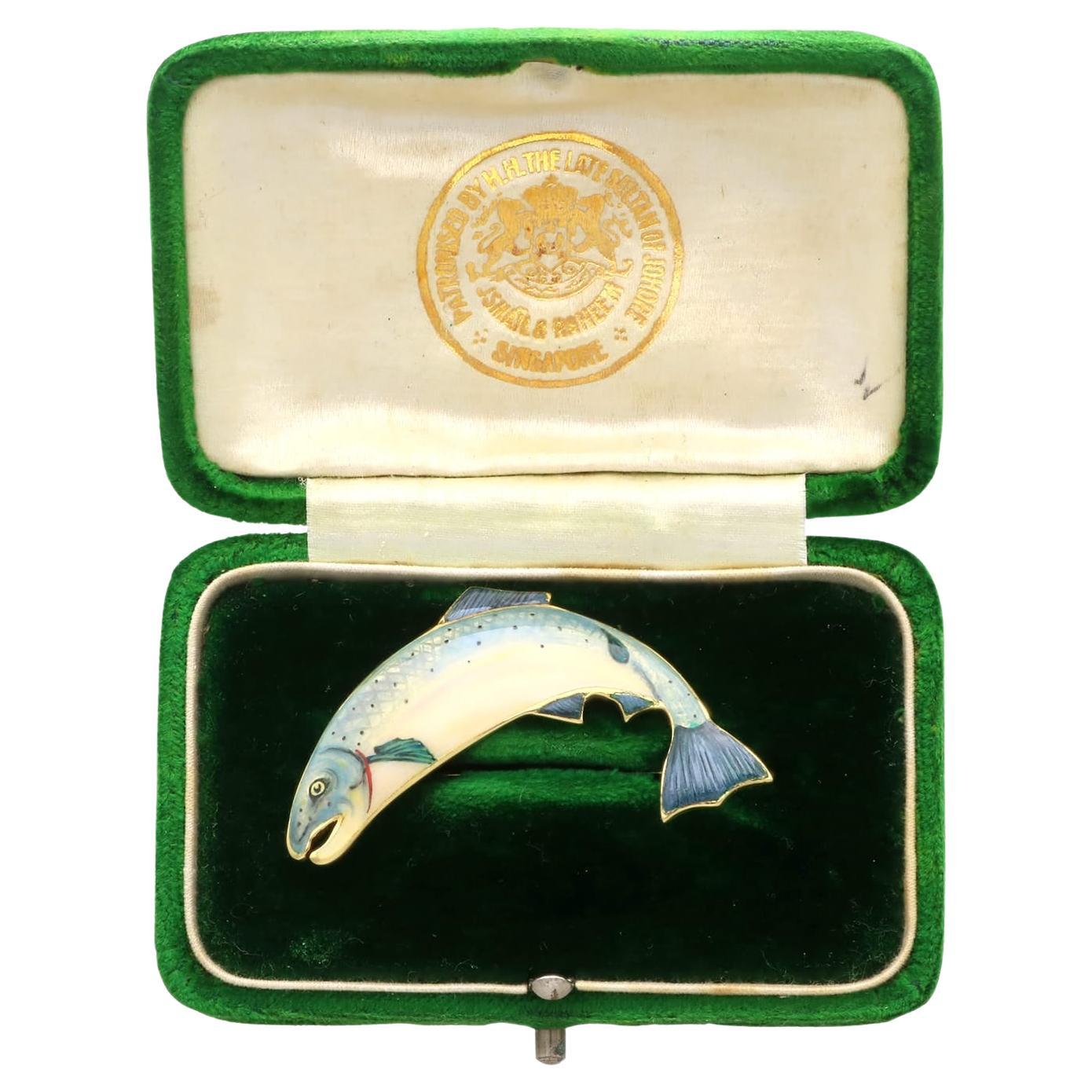 Spilla Salmone in smalto contemporaneo e oro giallo 18 carati (2001)