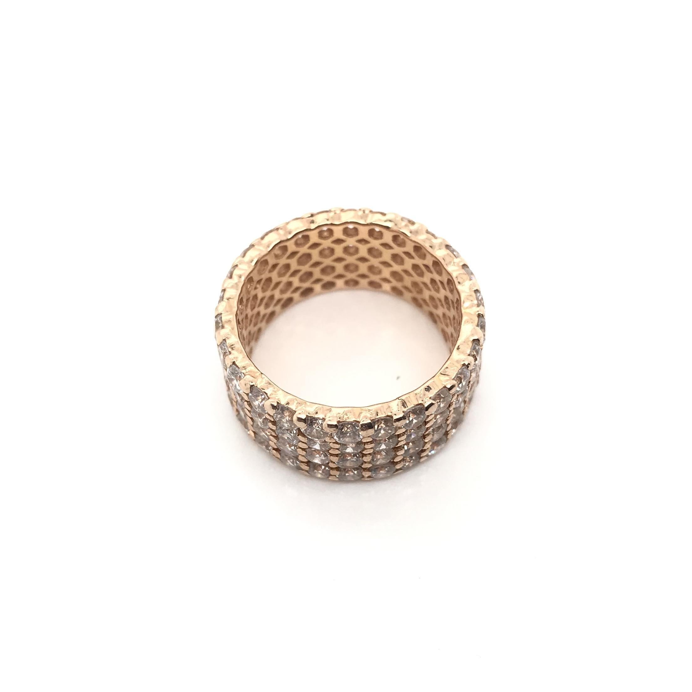 Contemporary Estate 5 Carat DTW Diamond and Rose Gold Band For Sale 1