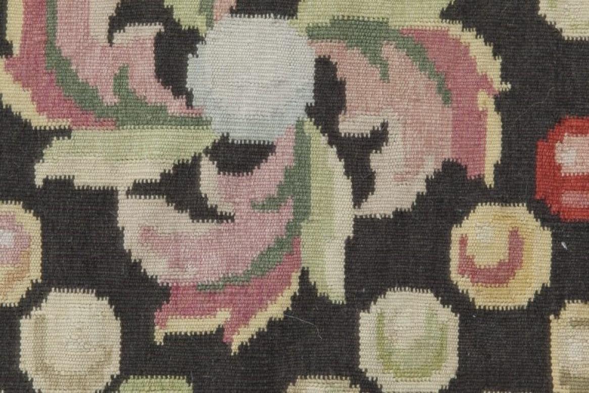 Contemporary European inspired Bassarabian handmade rug by Doris Leslie Blau.
Size: 8'0