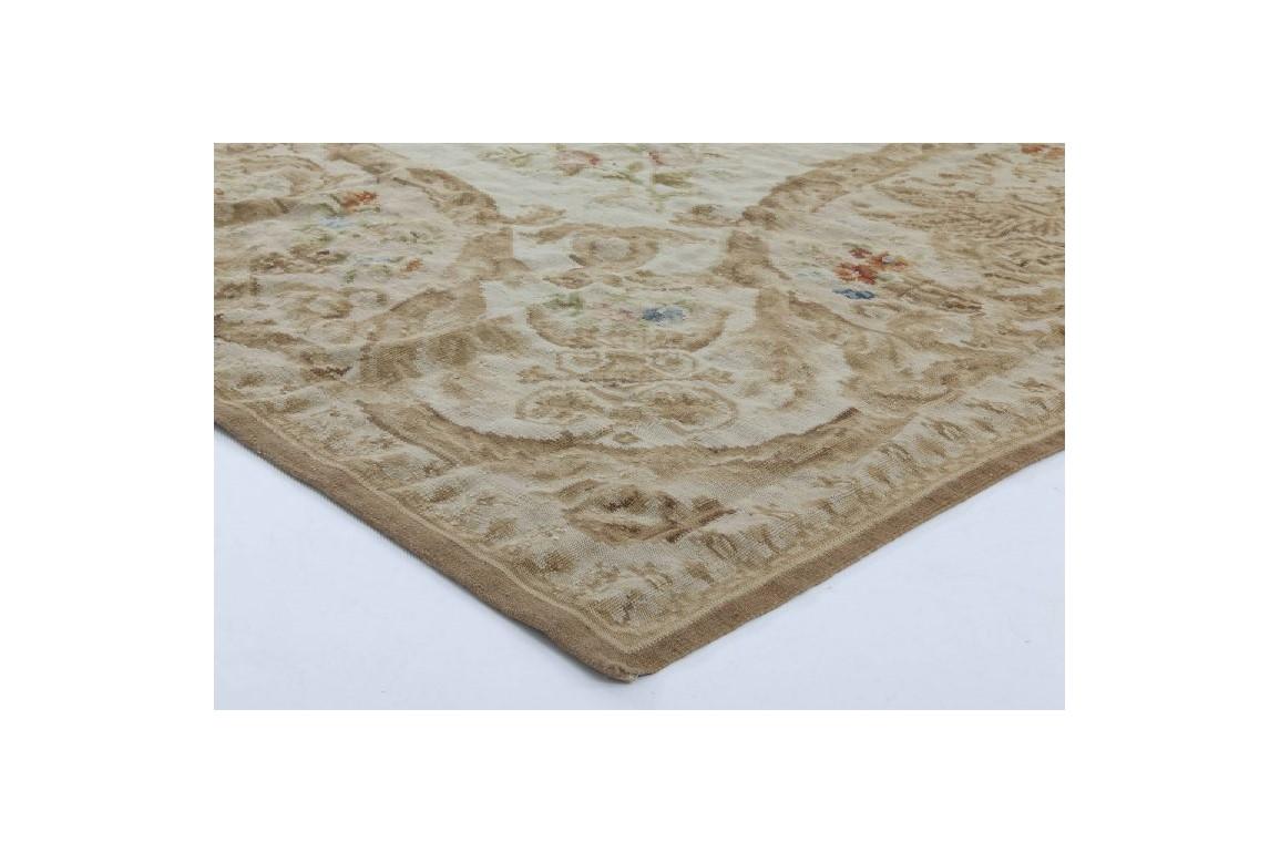 Contemporary European Inspired Bessarabian Handmade Rug by Doris Leslie Blau In New Condition For Sale In New York, NY