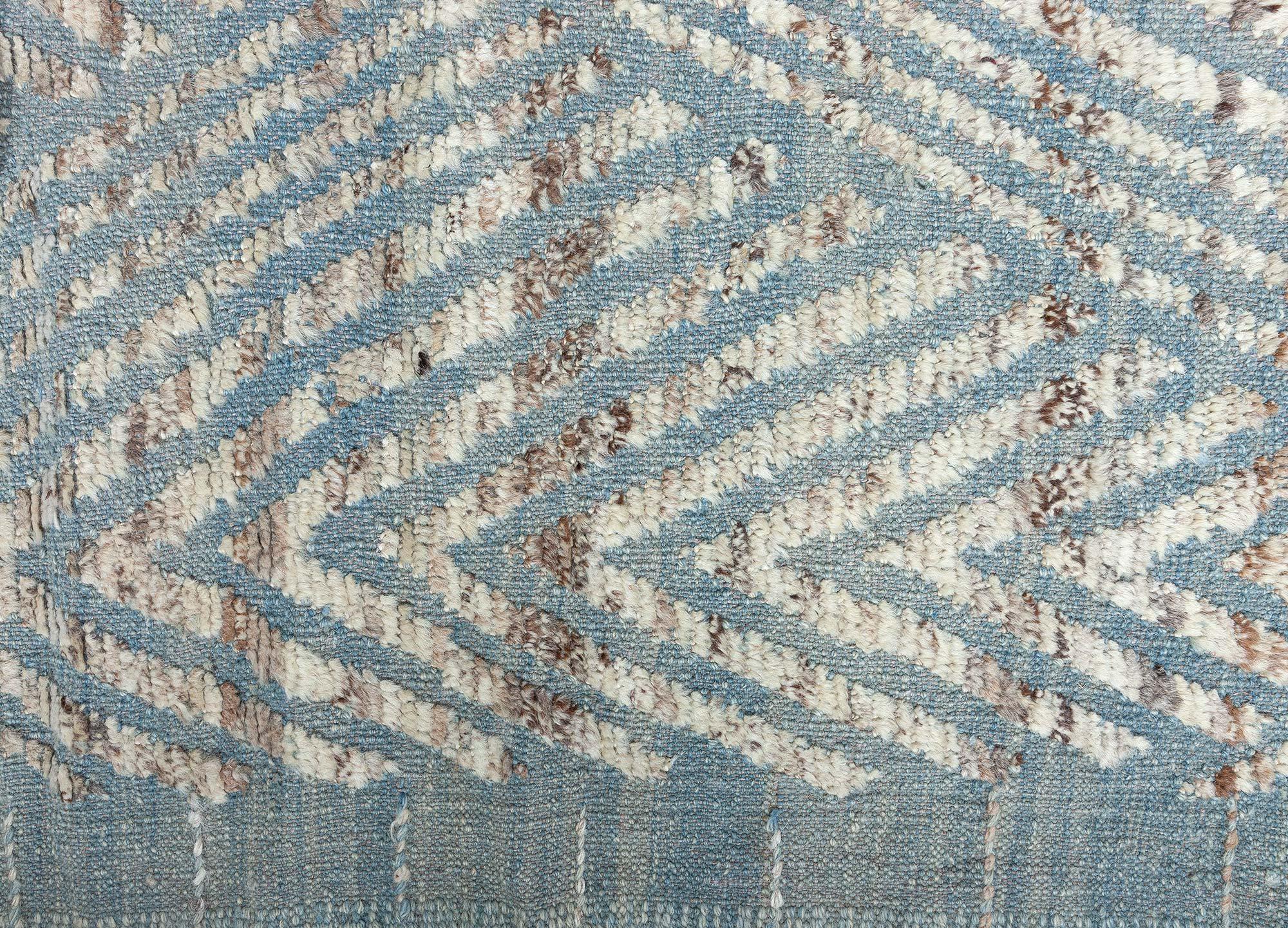 Tappeto contemporaneo Extra Large Textural Conifers Greene & Greene di Doris Leslie Blau In condizioni buone in vendita a New York, NY