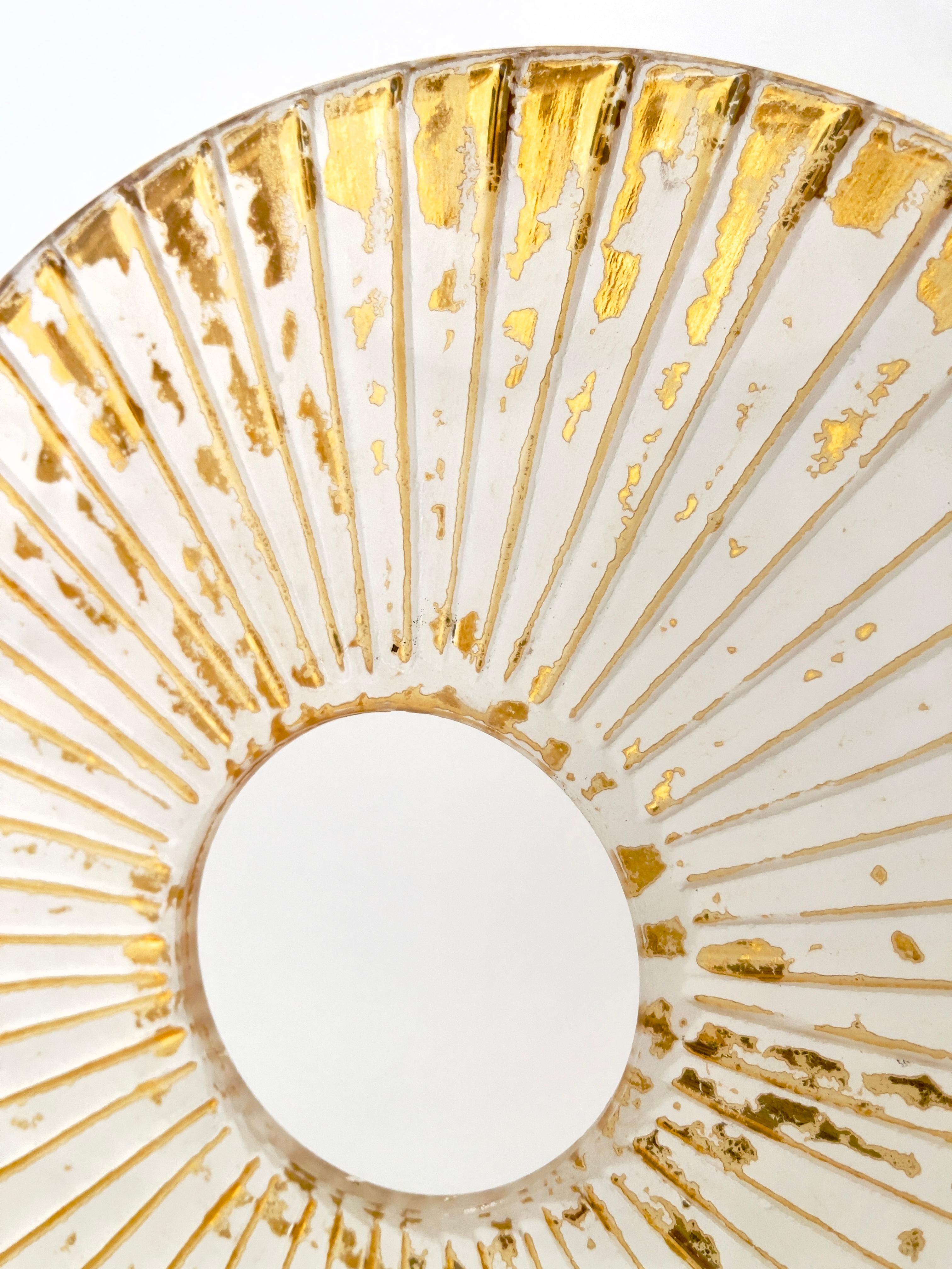 Italiano Scultura contemporanea in cristallo bianco e oro 'Eye' realizzata a mano  da Studio Ghiró in vendita