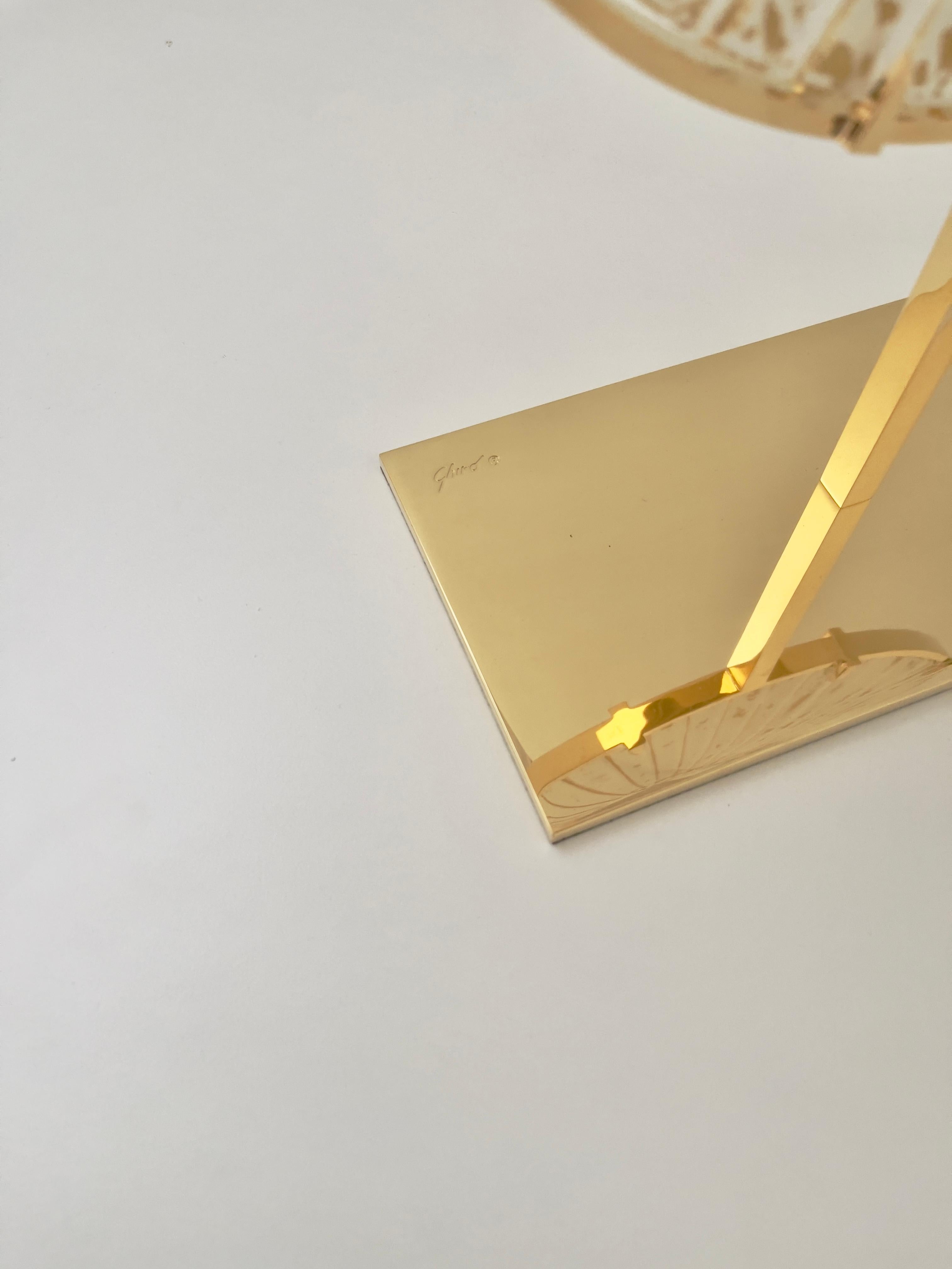 Scultura contemporanea in cristallo bianco e oro 'Eye' realizzata a mano  da Studio Ghiró in vendita 1