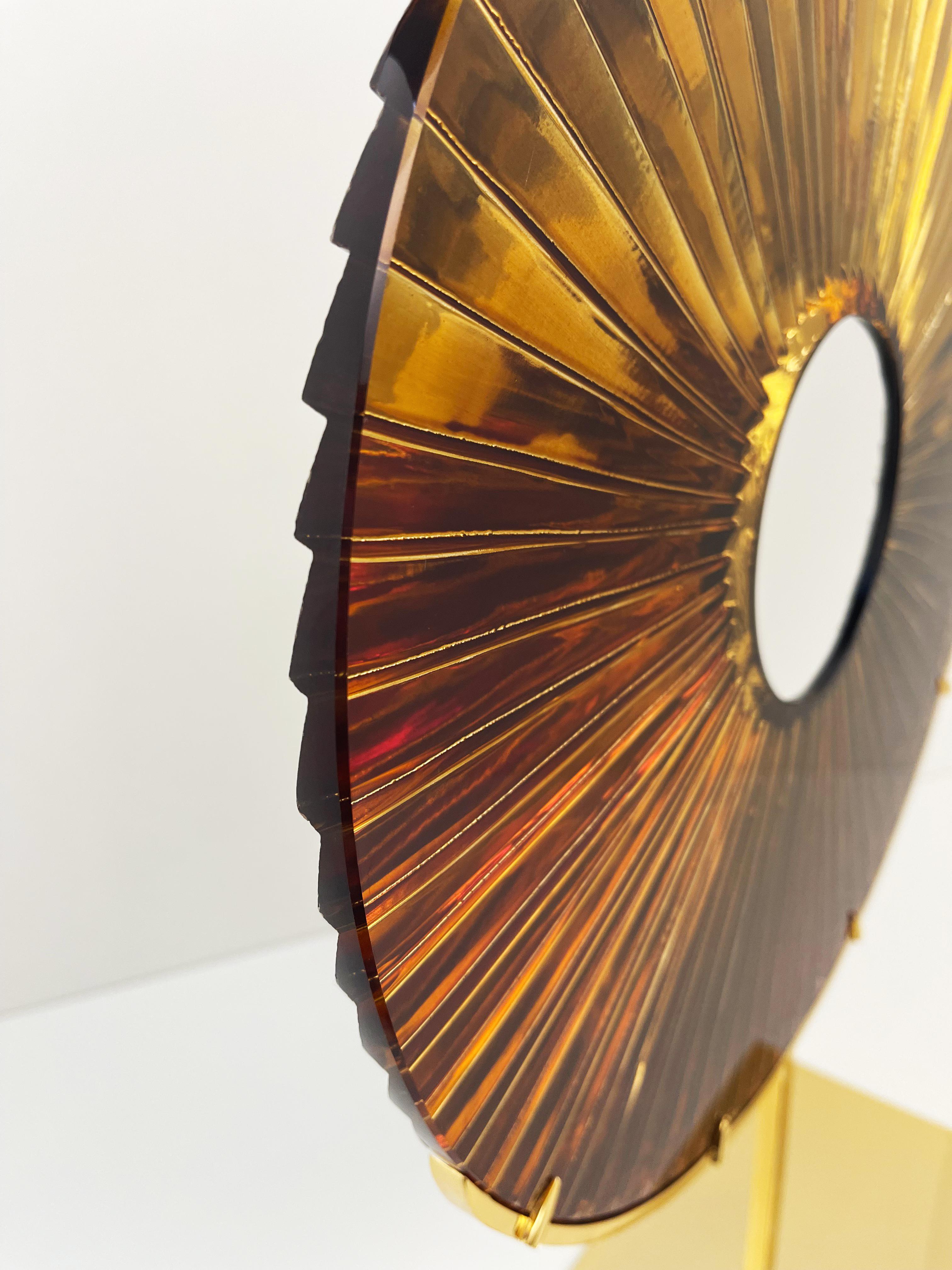 Contemporary 'Eye' Sculpture Amber D:40cm Glass, Brass and Gold  by Ghirò Studio In New Condition For Sale In Pieve Emanuele, Milano