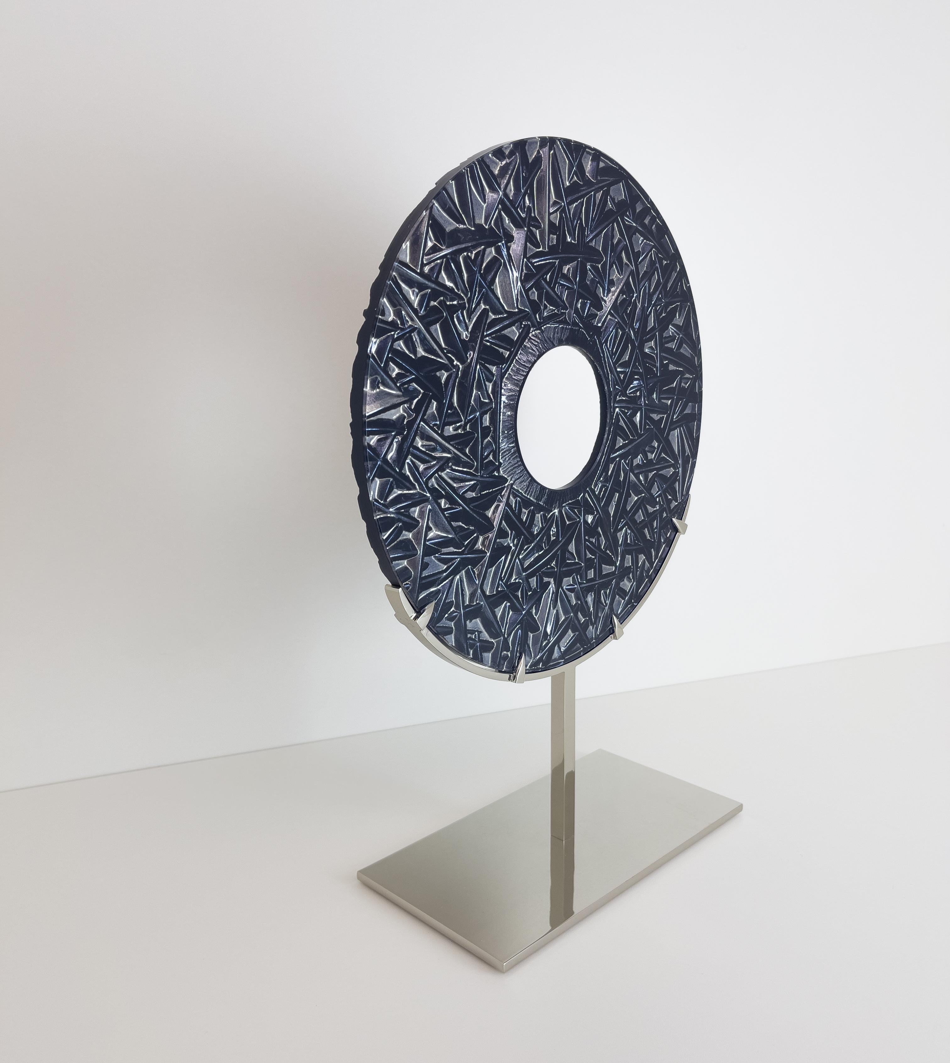 Zeitgenössische Skulptur ''Eye Night'' aus graviertem Glas und verchromtem Messing von Ghirò Studio im Zustand „Neu“ im Angebot in Pieve Emanuele, Milano