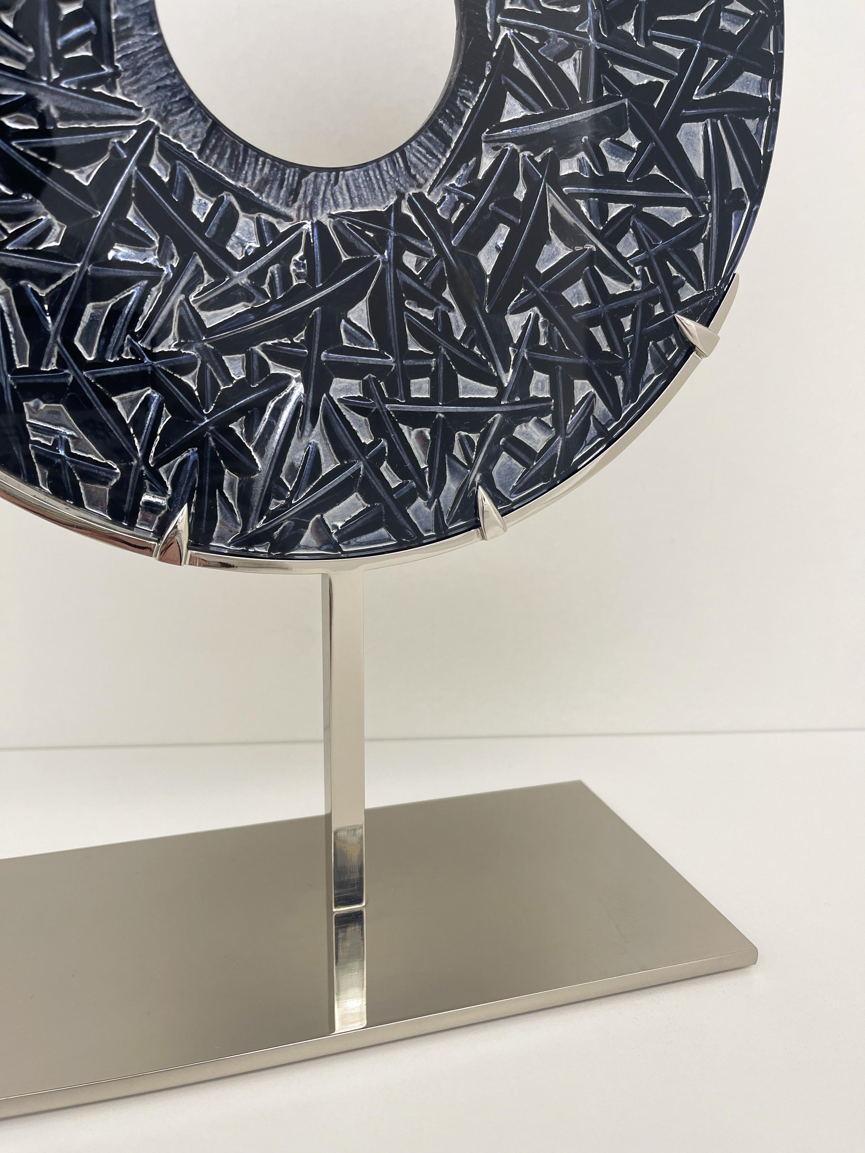 Zeitgenössische Skulptur ''Eye Night'' aus graviertem Glas und verchromtem Messing von Ghirò Studio (21. Jahrhundert und zeitgenössisch) im Angebot