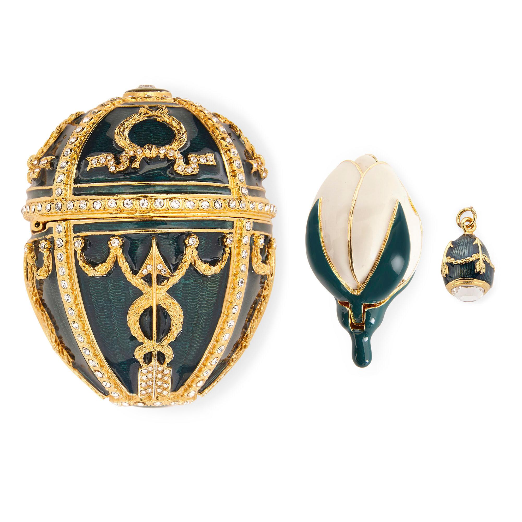 Contemporary Fabergé Easter Egg with Green Guilloché Enamel and Gemstones In Good Condition In London, GB