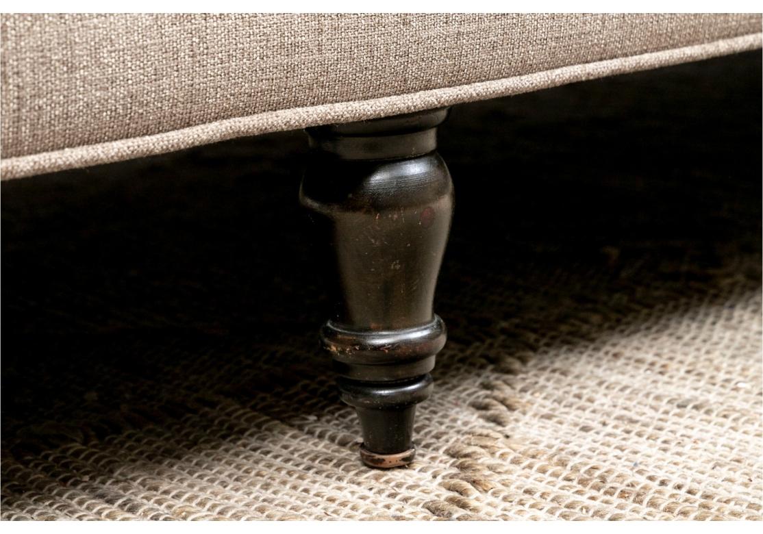 Canapé contemporain en tissu avec un seul coussin rembourré en vente 2