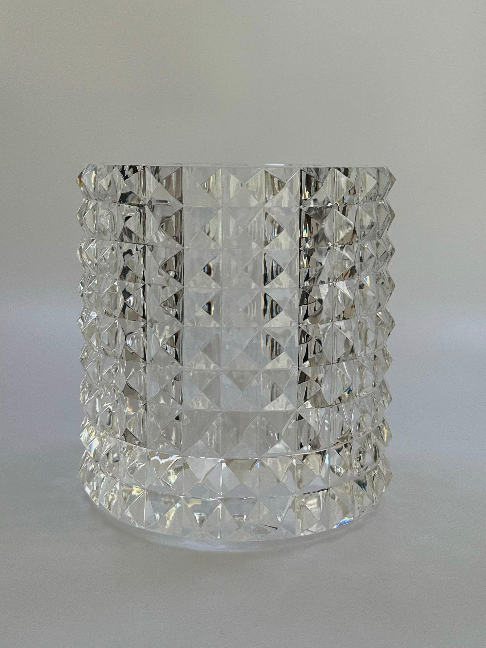 Contemporary Faceted Optical Glass Vase by Veritas, Texas US, 2016 For Sale 5