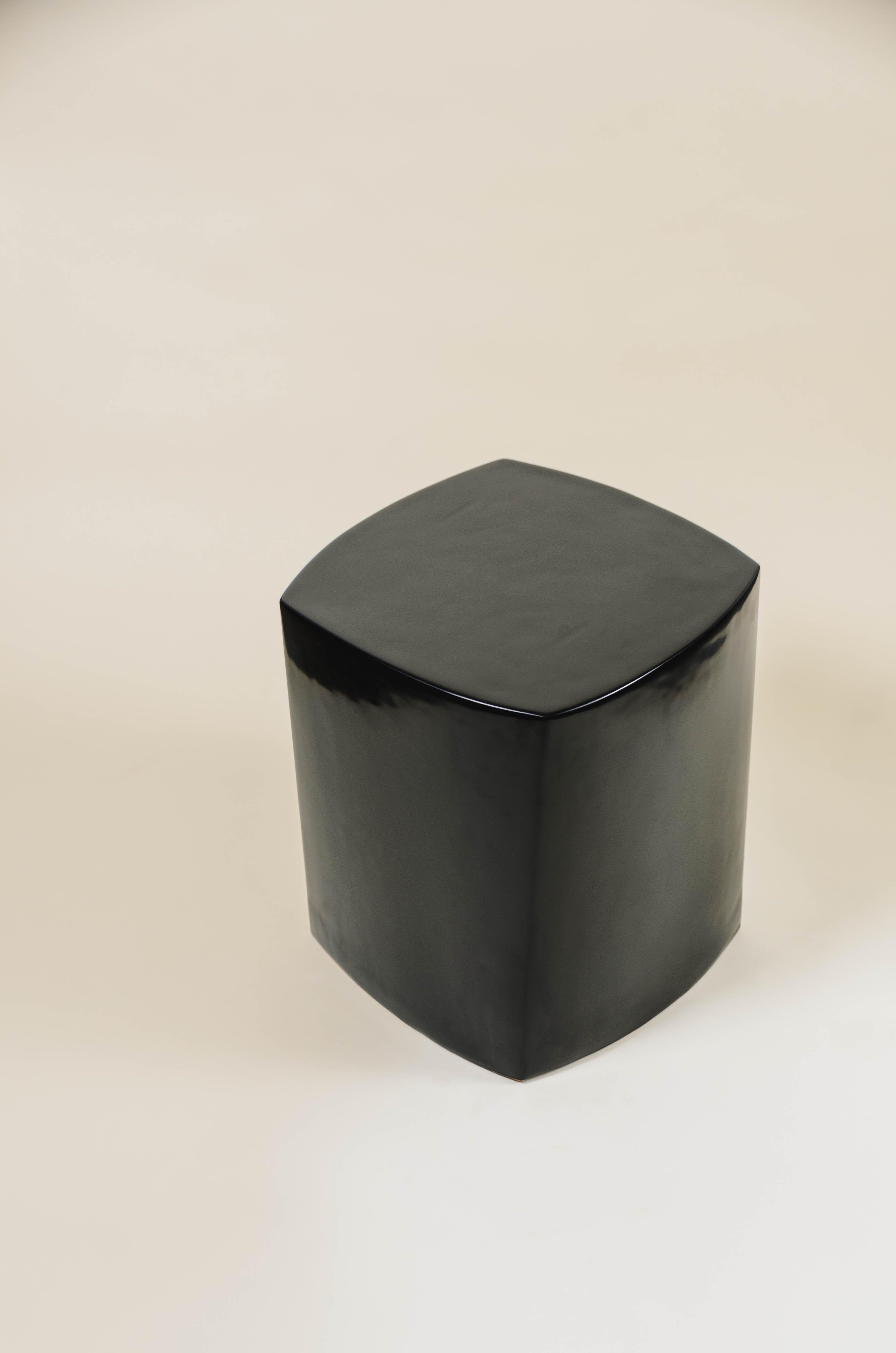 Contemporary Fang Bei Drumstool in Black Lacquer by Robert Kuo, Limited Edition In New Condition For Sale In Los Angeles, CA