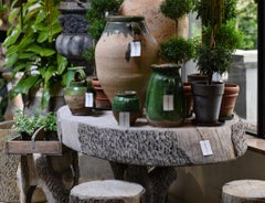 Tavolo contemporaneo in finto bois