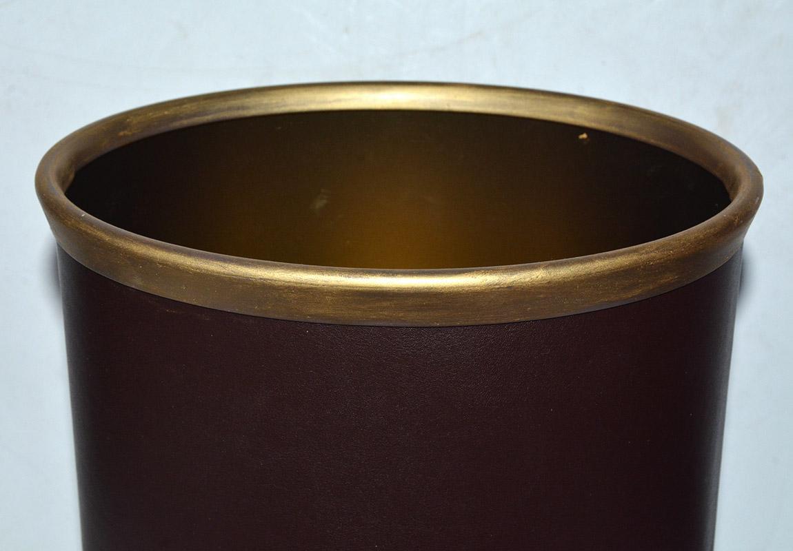 North American Contemporary Faux Leather Wastebasket with a Vintage Feel