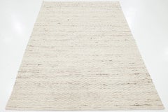 Tappeto contemporaneo in lana avorio infeltrito fatto a mano di Apadana