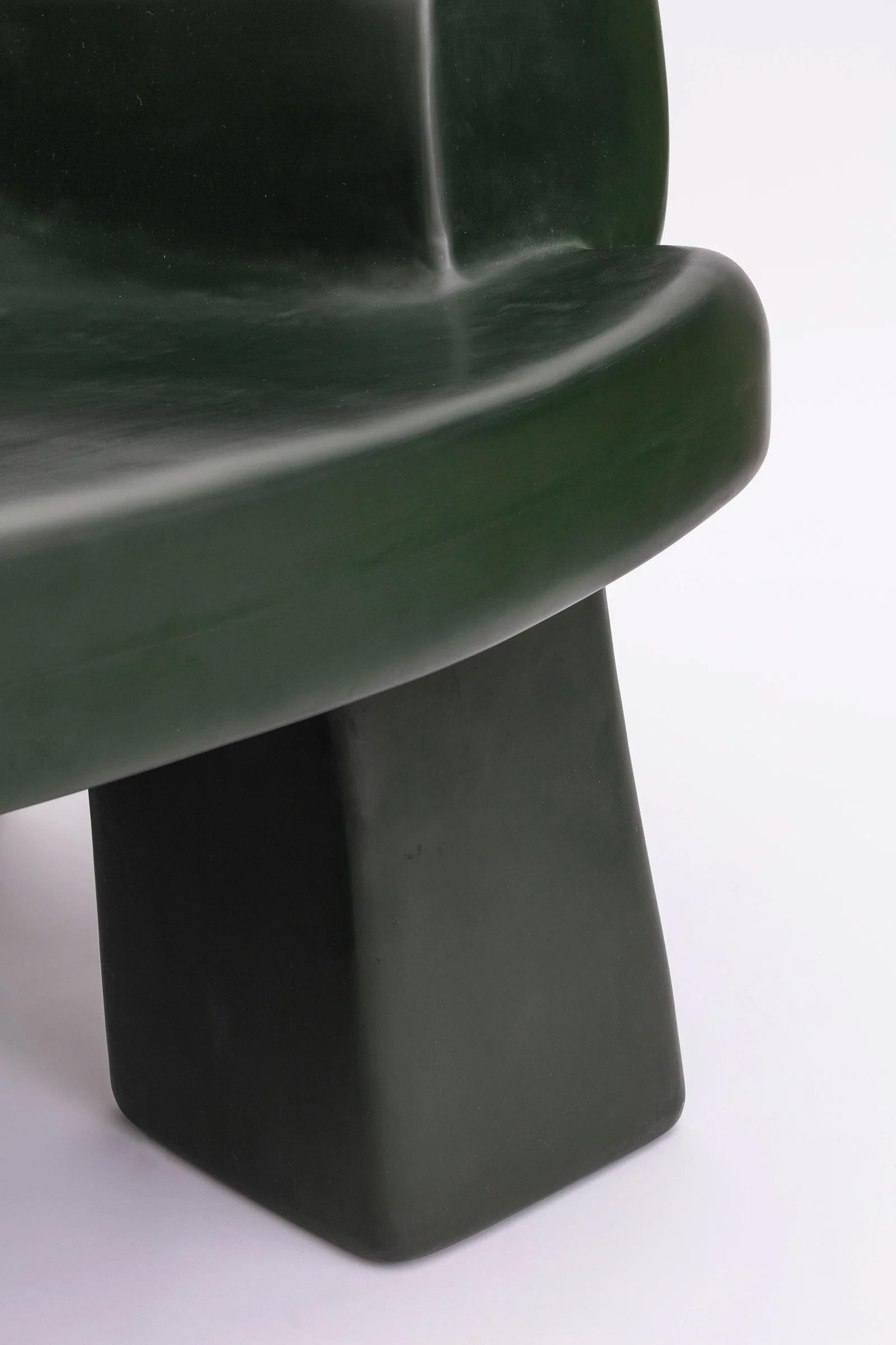 Fauteuil contemporain en fibre de verre, Fudge Chair par Faye Toogood en vente 2