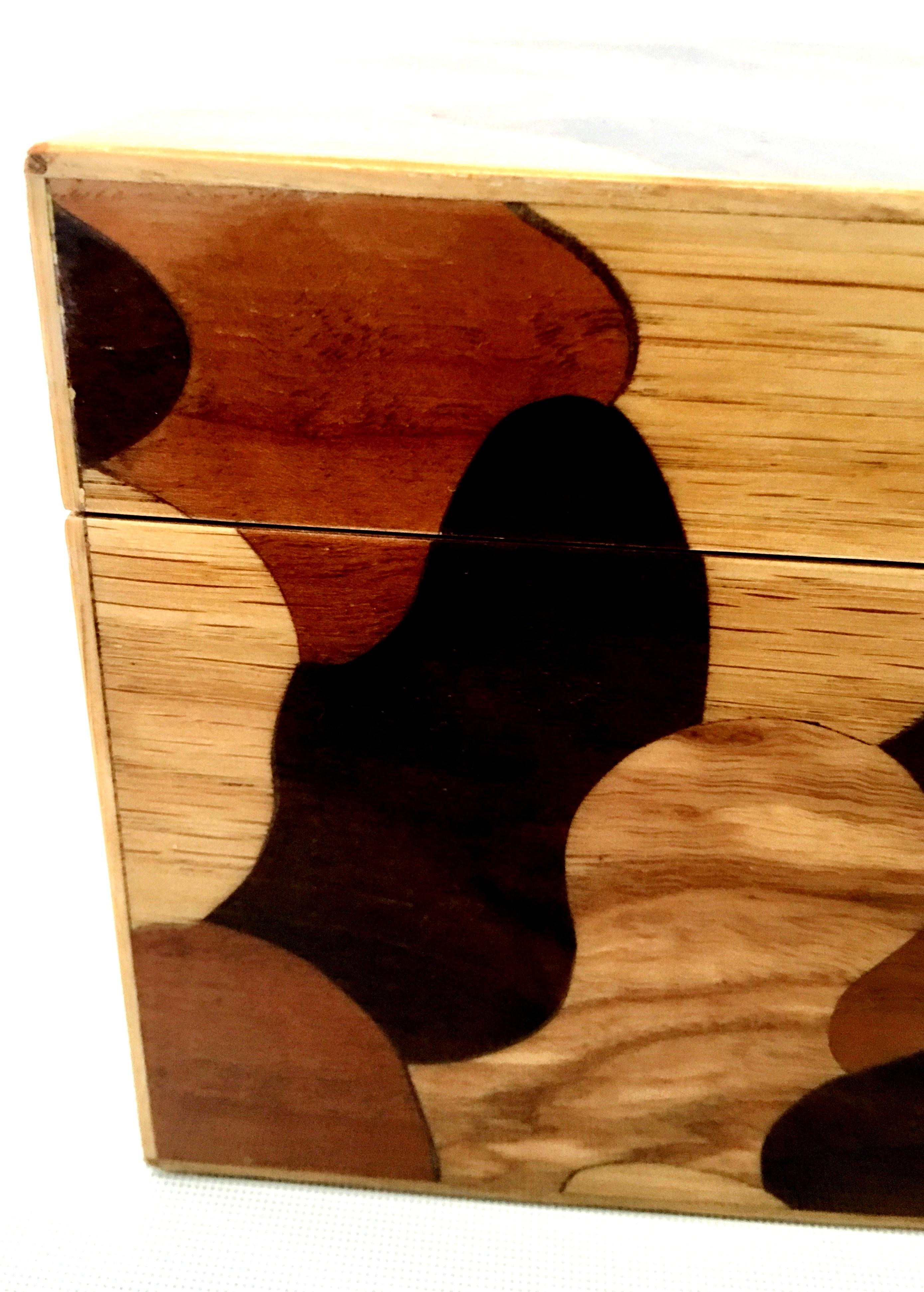 Contemporary Fine Italian Inlaid Wood 