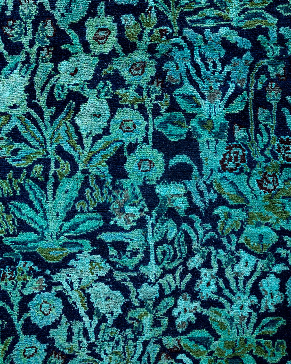Contemporary Fine Vibrance Hand Knotted Wool Green Läufer (Pakistanisch) im Angebot