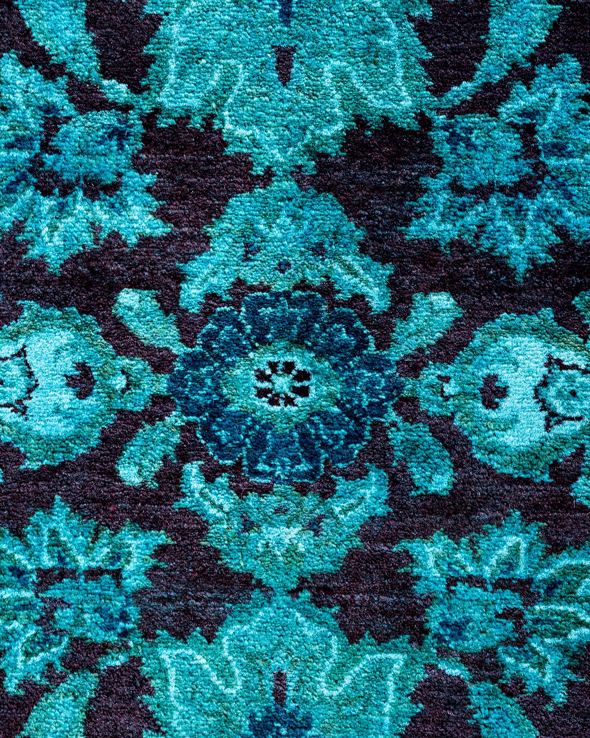 Pakistanais Contemporary Fine Vibrance Hand Knotted Wool Blue Area Rug (Tapis bleu en laine nouée à la main) en vente