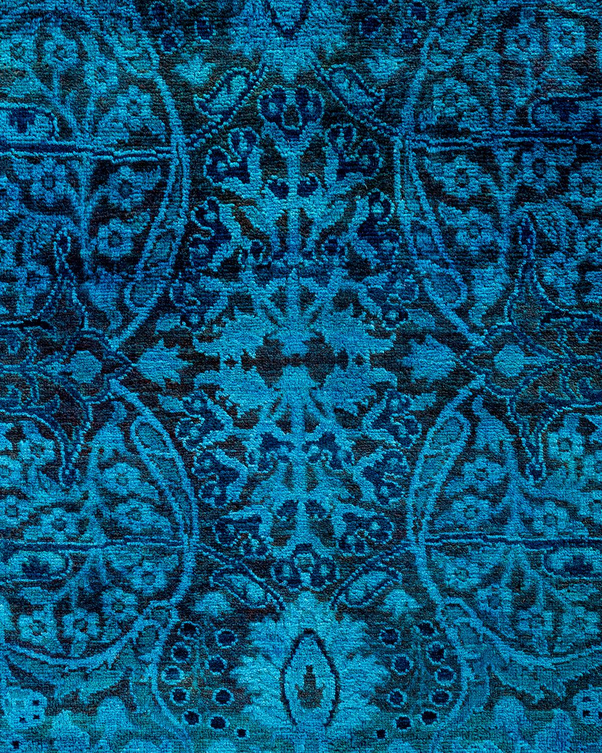 Contemporary Fine Vibrance Hand Knotted Wool Blue Area Rug (Pakistanisch) im Angebot