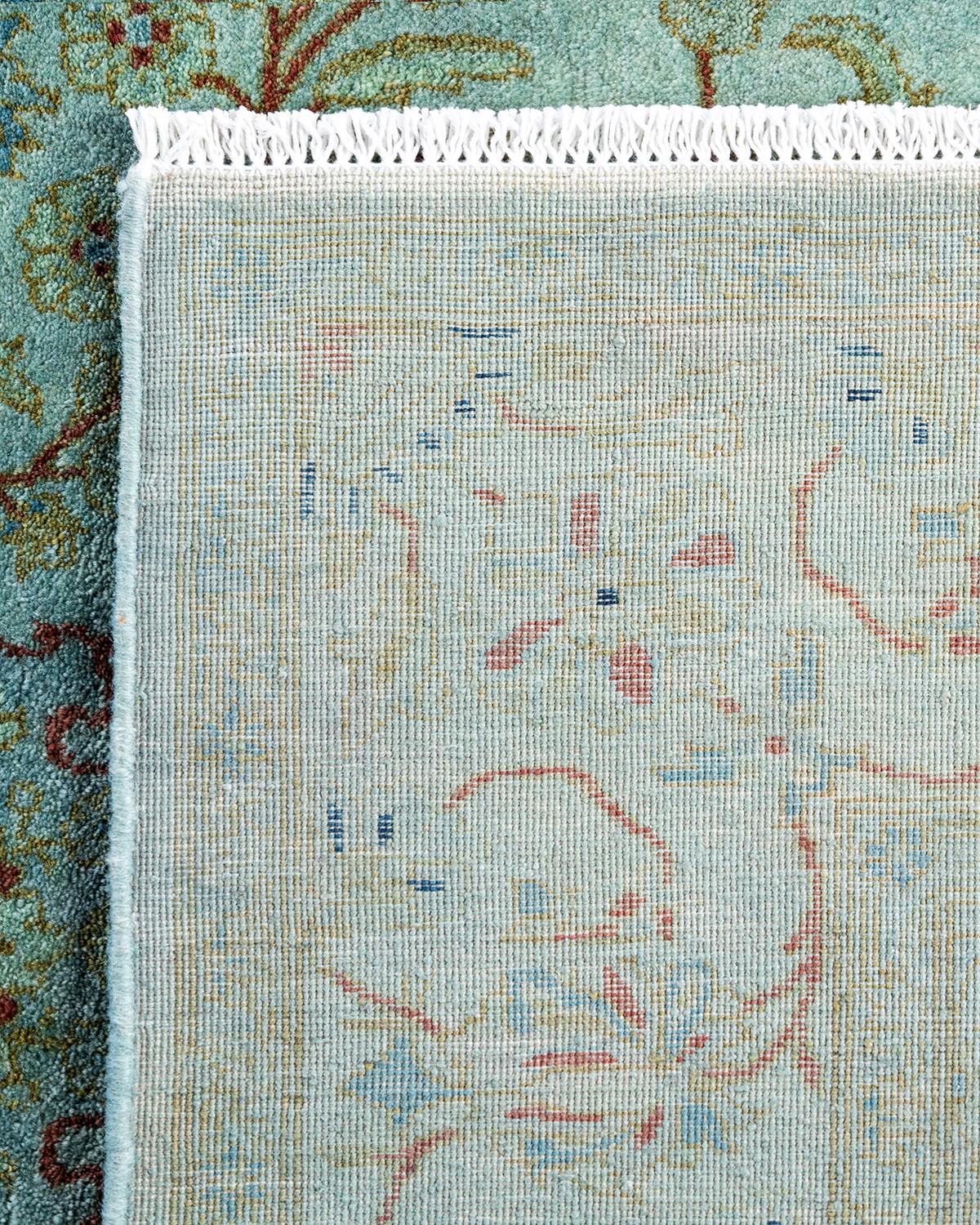 XXIe siècle et contemporain Contemporary Fine Vibrance Hand Knotted Wool Blue Area Rug (Tapis bleu en laine nouée à la main) en vente