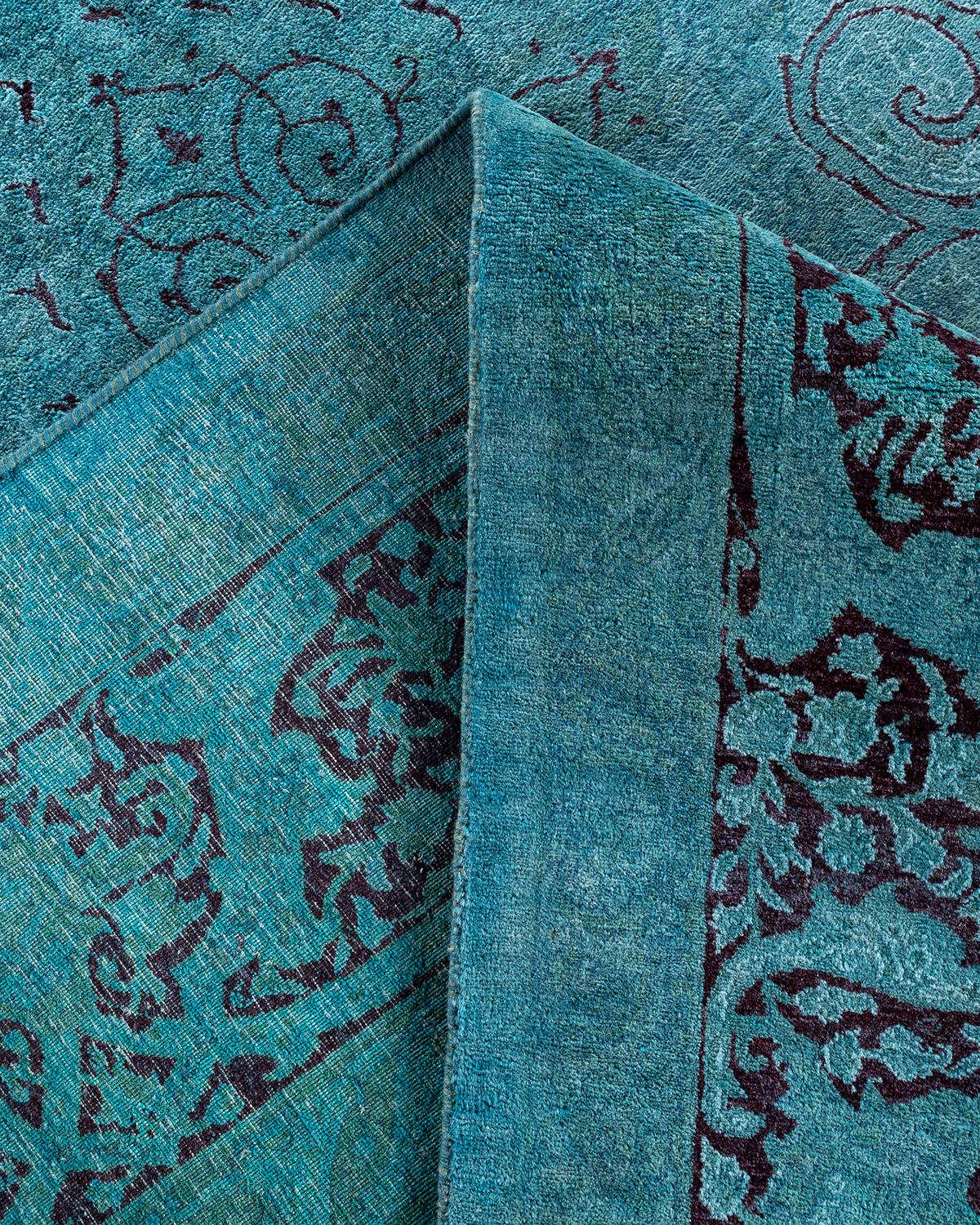 Laine Contemporary Fine Vibrance Hand Knotted Wool Blue Area Rug (Tapis bleu en laine nouée à la main) en vente