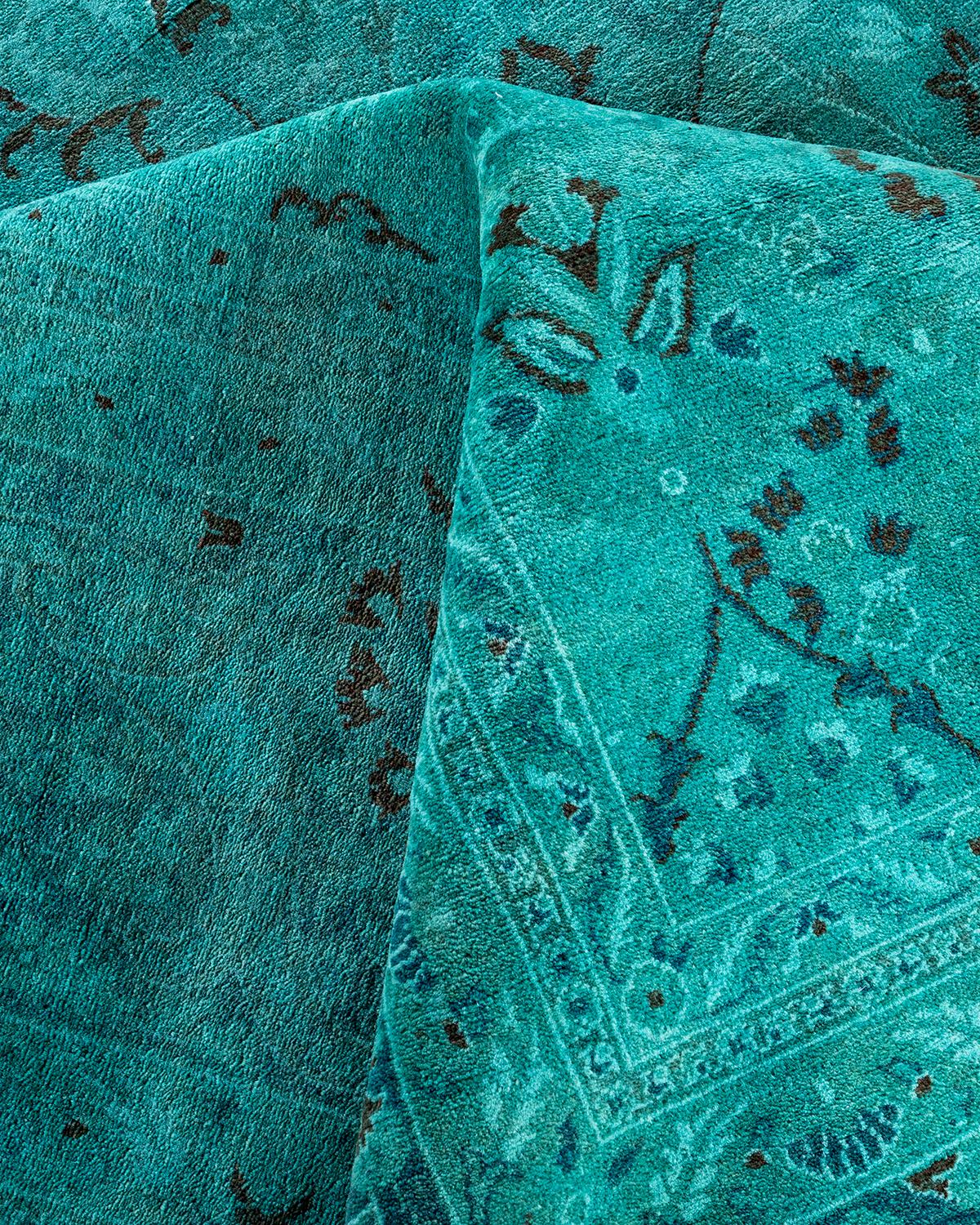 Tappeto contemporaneo Fine Vibrance in lana annodata a mano di colore blu in vendita 1