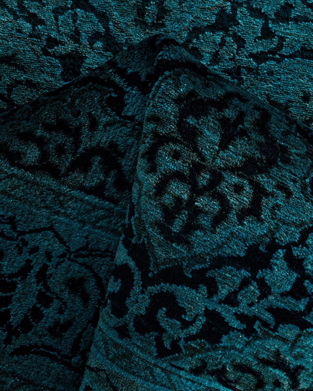 Chemin de table contemporain en laine fine nouée à la main bleu en vente 1