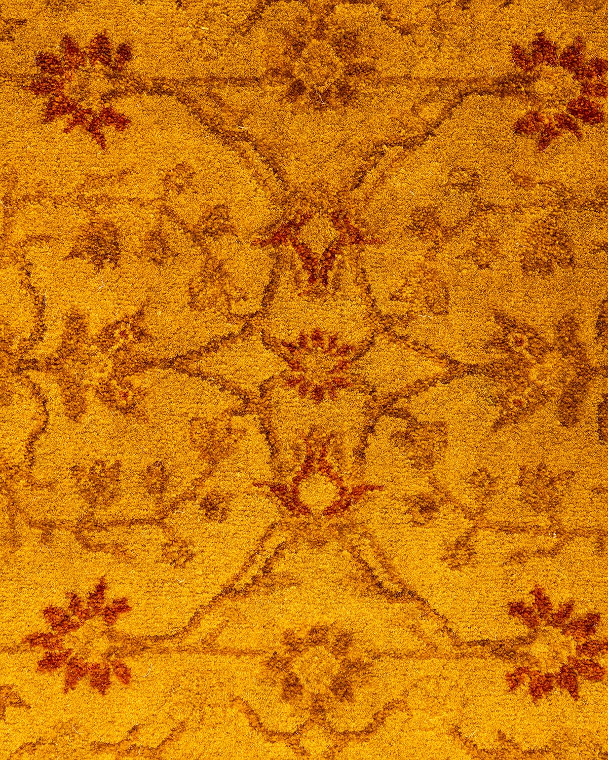 Alfombra contemporánea de lana anudada a mano en tonos dorados Pakistaní en venta