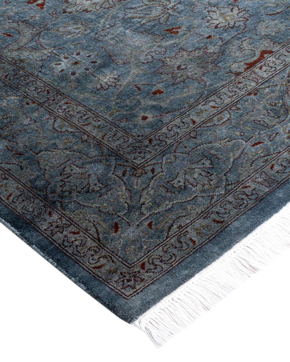 Vibrance-Teppiche sind der Inbegriff von Klassik mit Pfiff: traditionelle Muster in leuchtenden Farben gefärbt. Jeder handgeknüpfte Teppich wird mit einem 100 % natürlichen botanischen Farbstoff gewaschen, der verborgene Nuancen in den Mustern