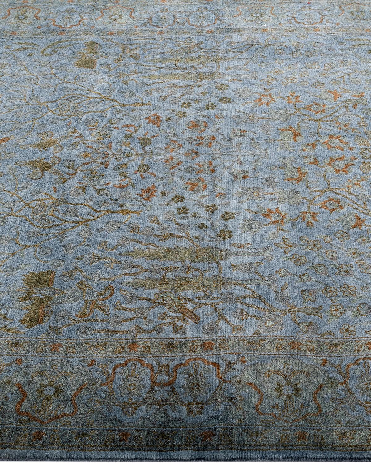 Contemporary Fine Vibrance Hand Knotted Wool Gray Area Rug In New Condition For Sale In Norwalk, CT