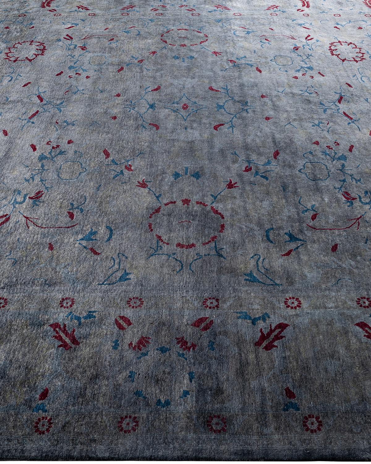 Contemporary Fine Vibrance Hand Knotted Wool Gray Area Rug In New Condition For Sale In Norwalk, CT