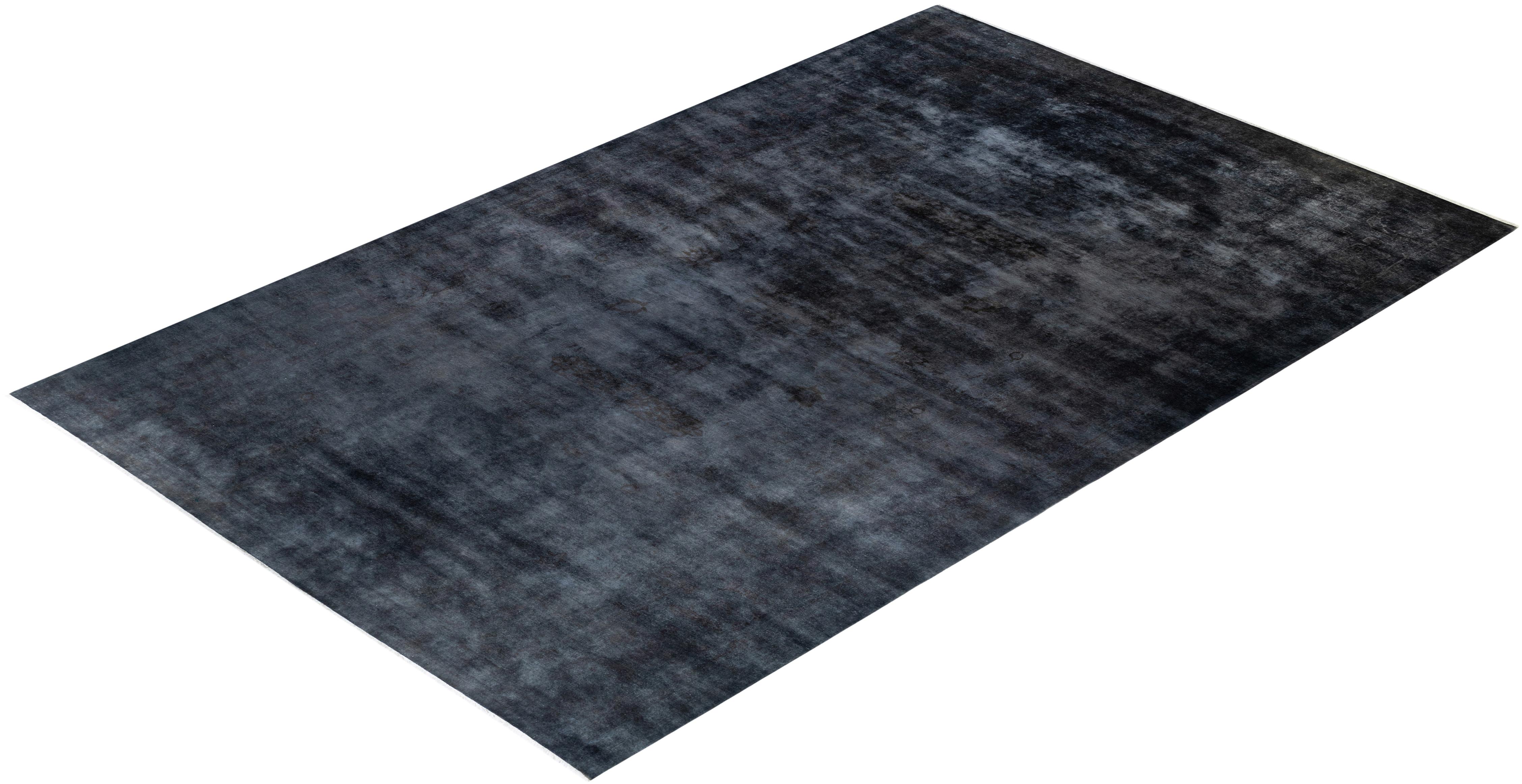 Contemporary Fine Vibrance Hand Knotted Wool Gray Area Rug For Sale 4