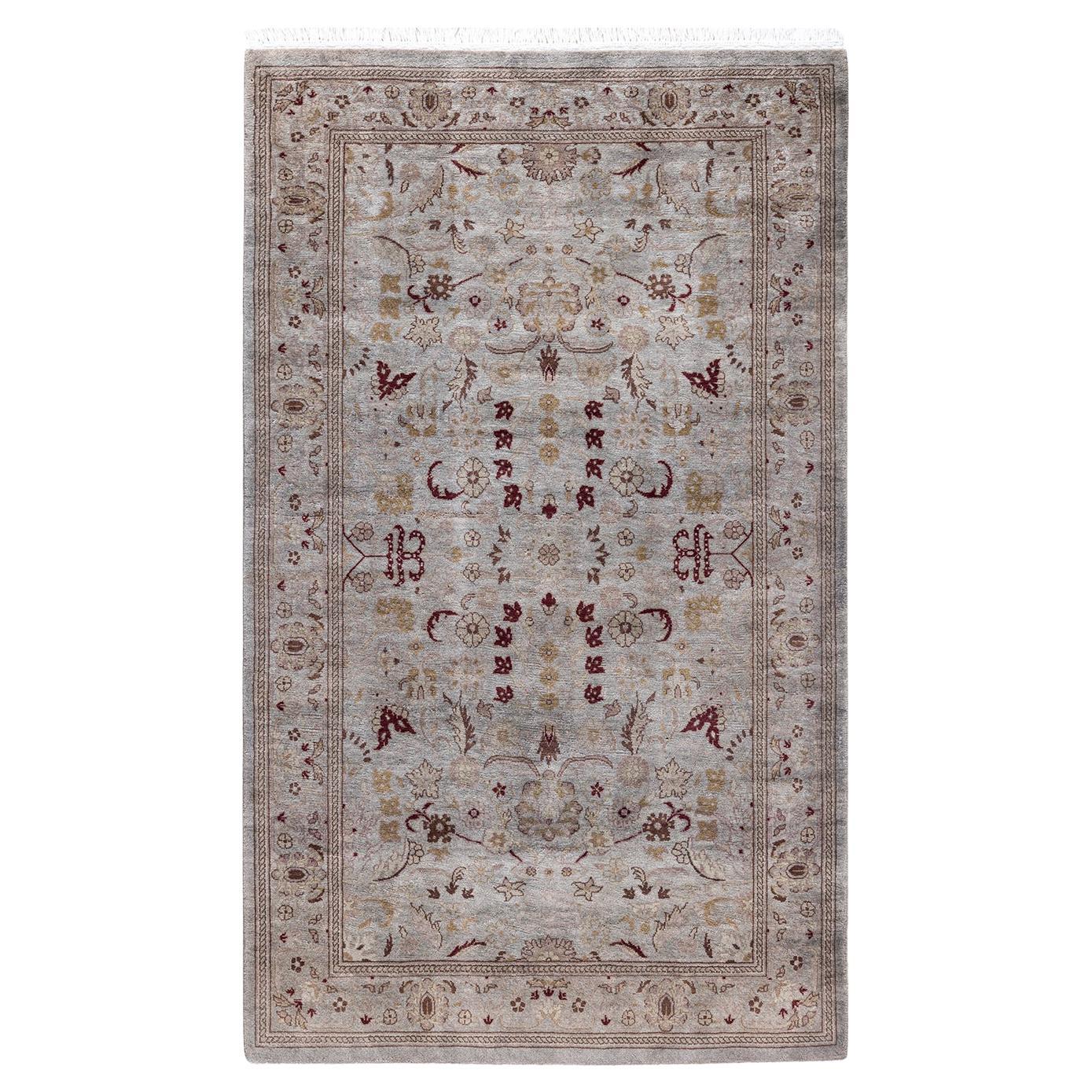 Contemporary Fine Vibrance Hand Knotted Wool Gray Area Rug  For Sale