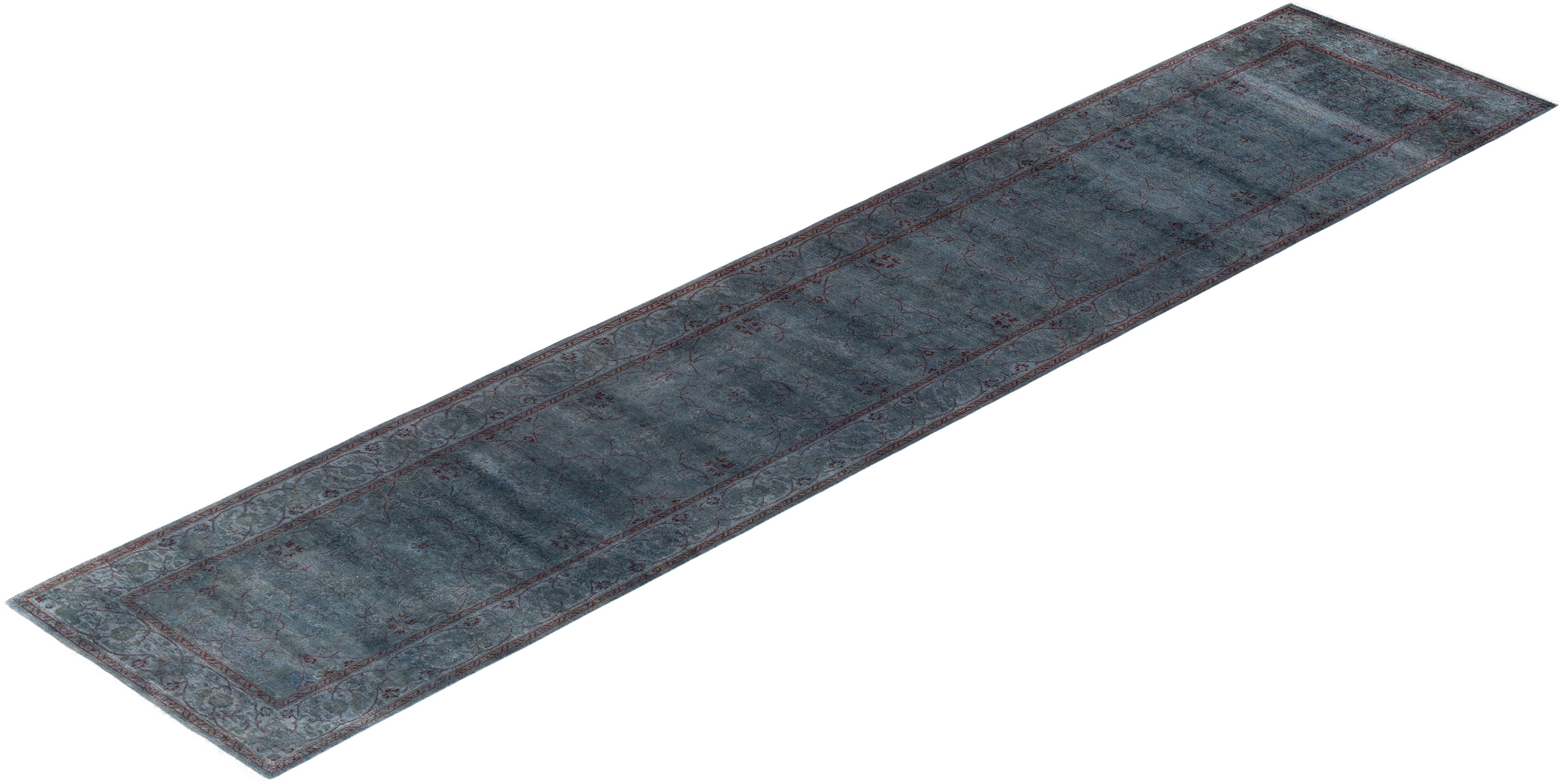 Contemporary Fine Vibrance Hand Knotted Wool Gray Runner  For Sale 4