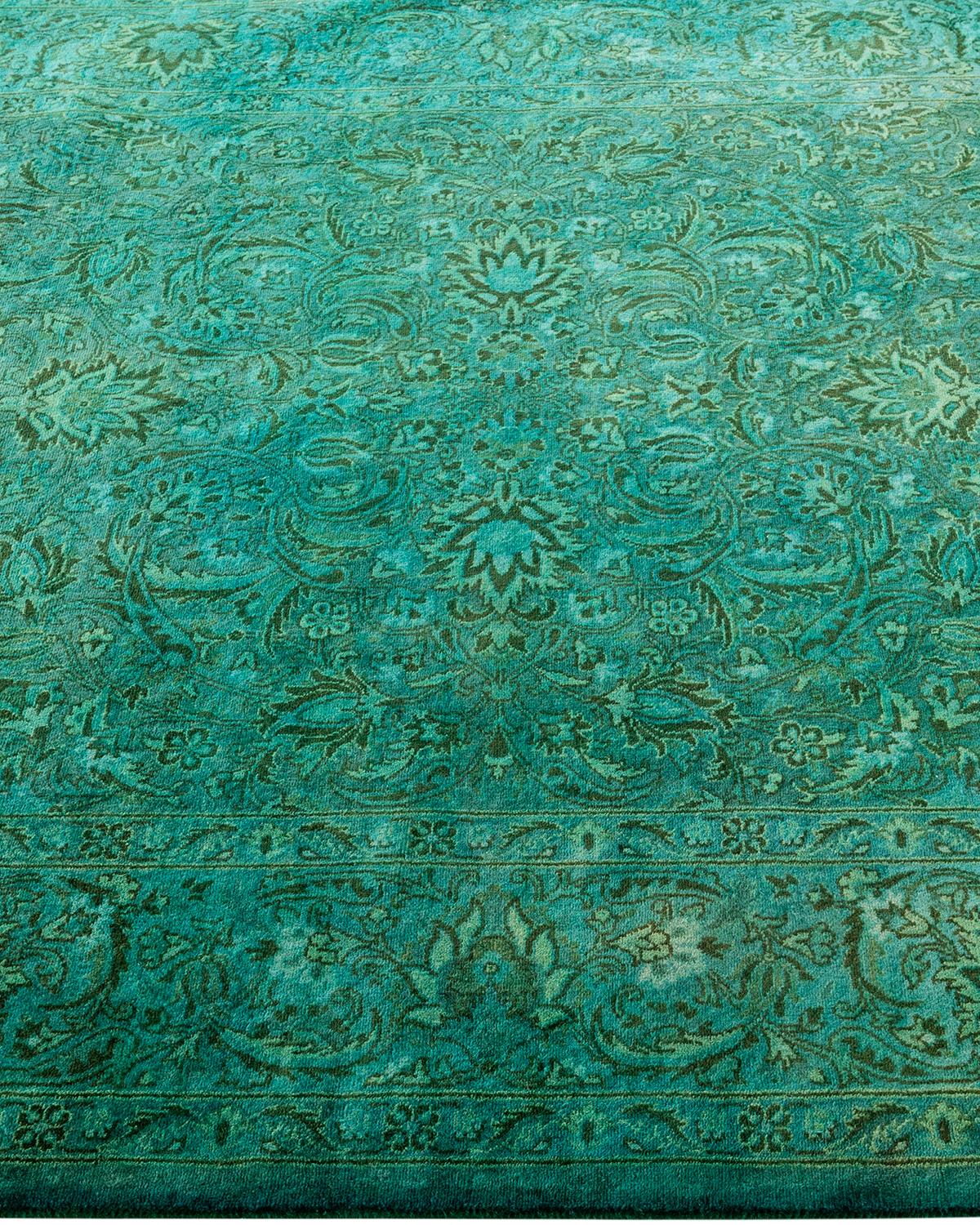 Contemporary Fine Vibrance Hand Knotted Wool Green Area Rug  im Zustand „Neu“ im Angebot in Norwalk, CT