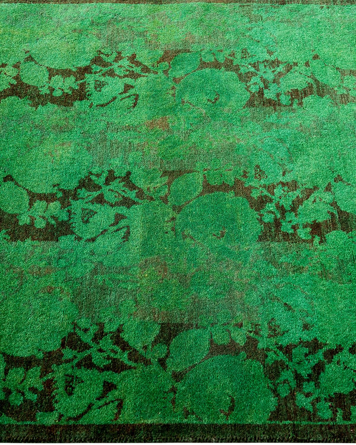 Contemporary Fine Vibrance Hand Knotted Wool Green Area Rug im Zustand „Neu“ im Angebot in Norwalk, CT