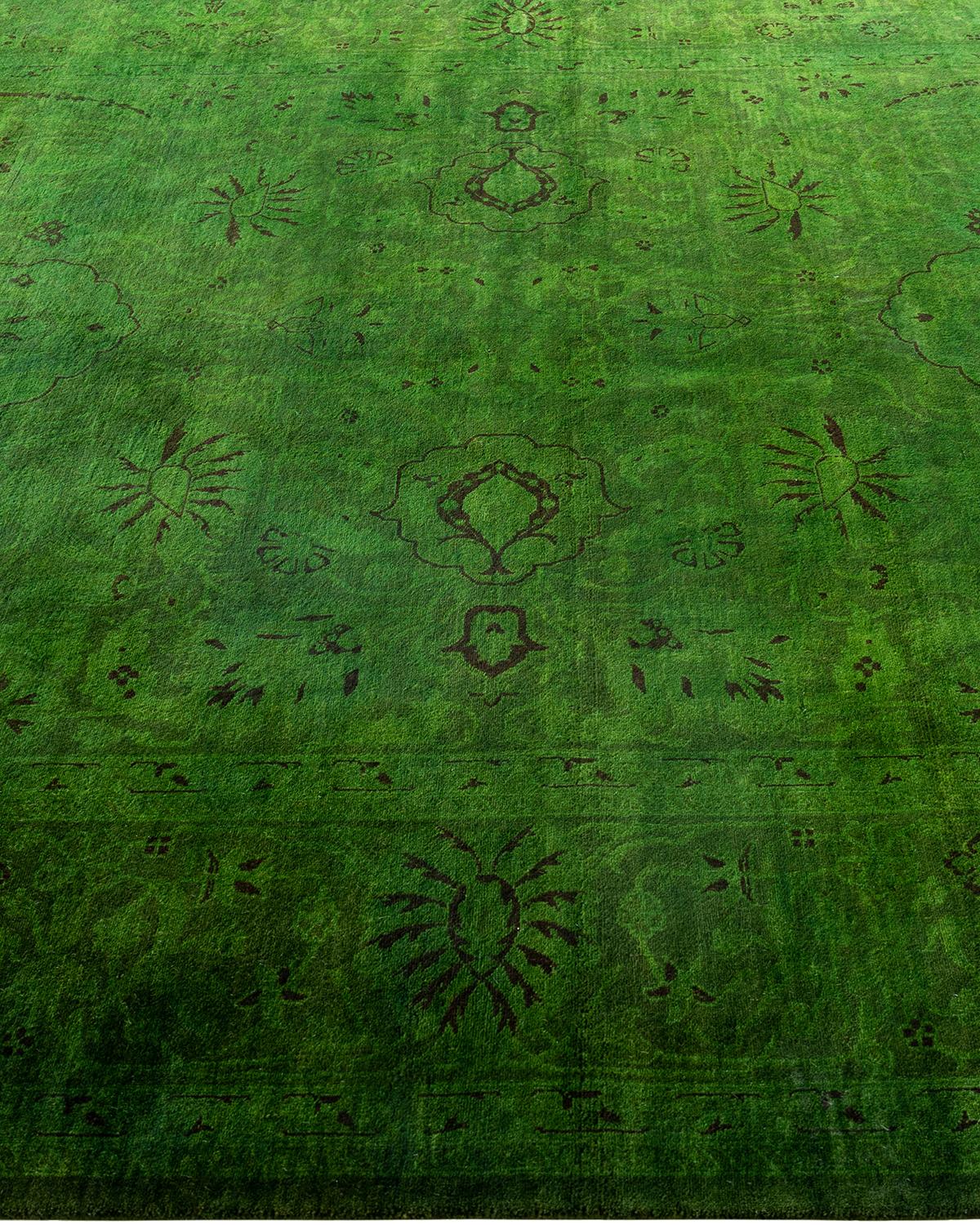 Contemporary Fine Vibrance Hand Knotted Wool Green Area Rug (Tapis de sol en laine verte nouée à la main) Neuf - En vente à Norwalk, CT