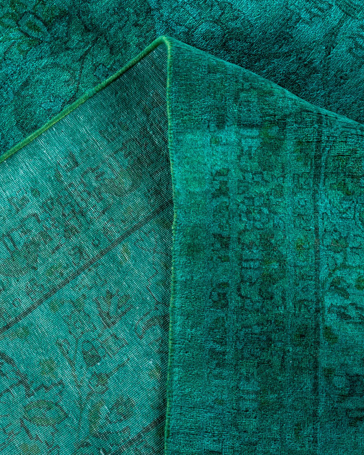 Contemporary Fine Vibrance Hand Knotted Wool Green Area Rug (Wolle) im Angebot