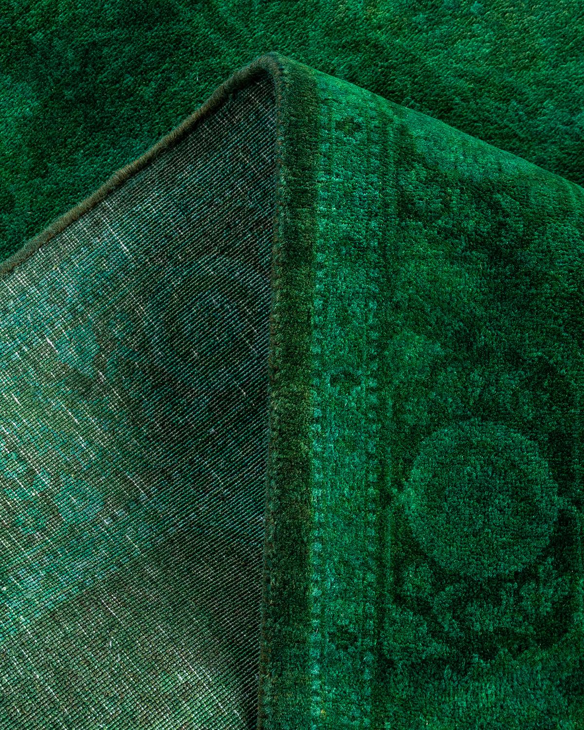Laine Contemporary Fine Vibrance Hand Knotted Wool Green Area Rug (Tapis de sol en laine verte nouée à la main) en vente