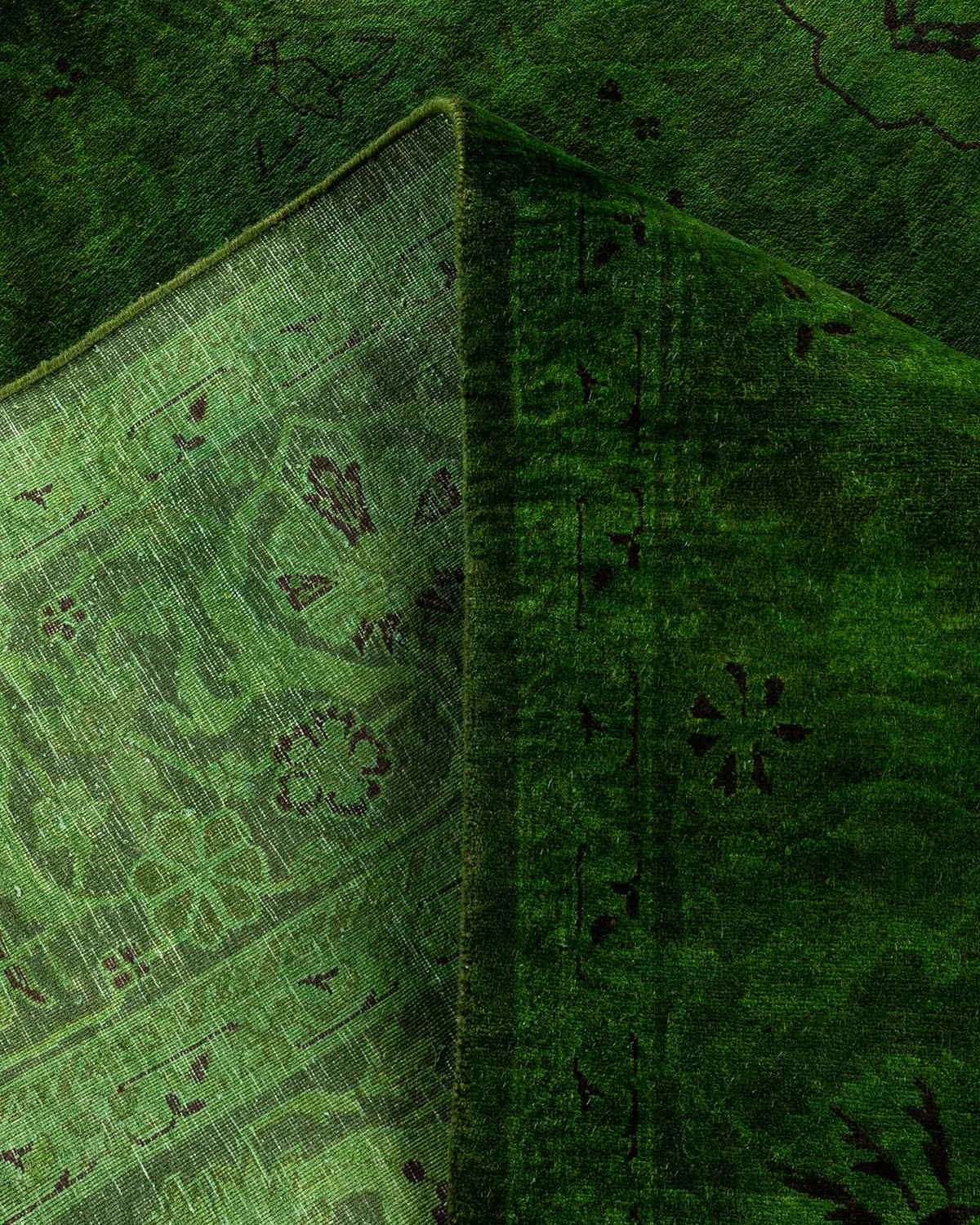 Laine Contemporary Fine Vibrance Hand Knotted Wool Green Area Rug (Tapis de sol en laine verte nouée à la main) en vente