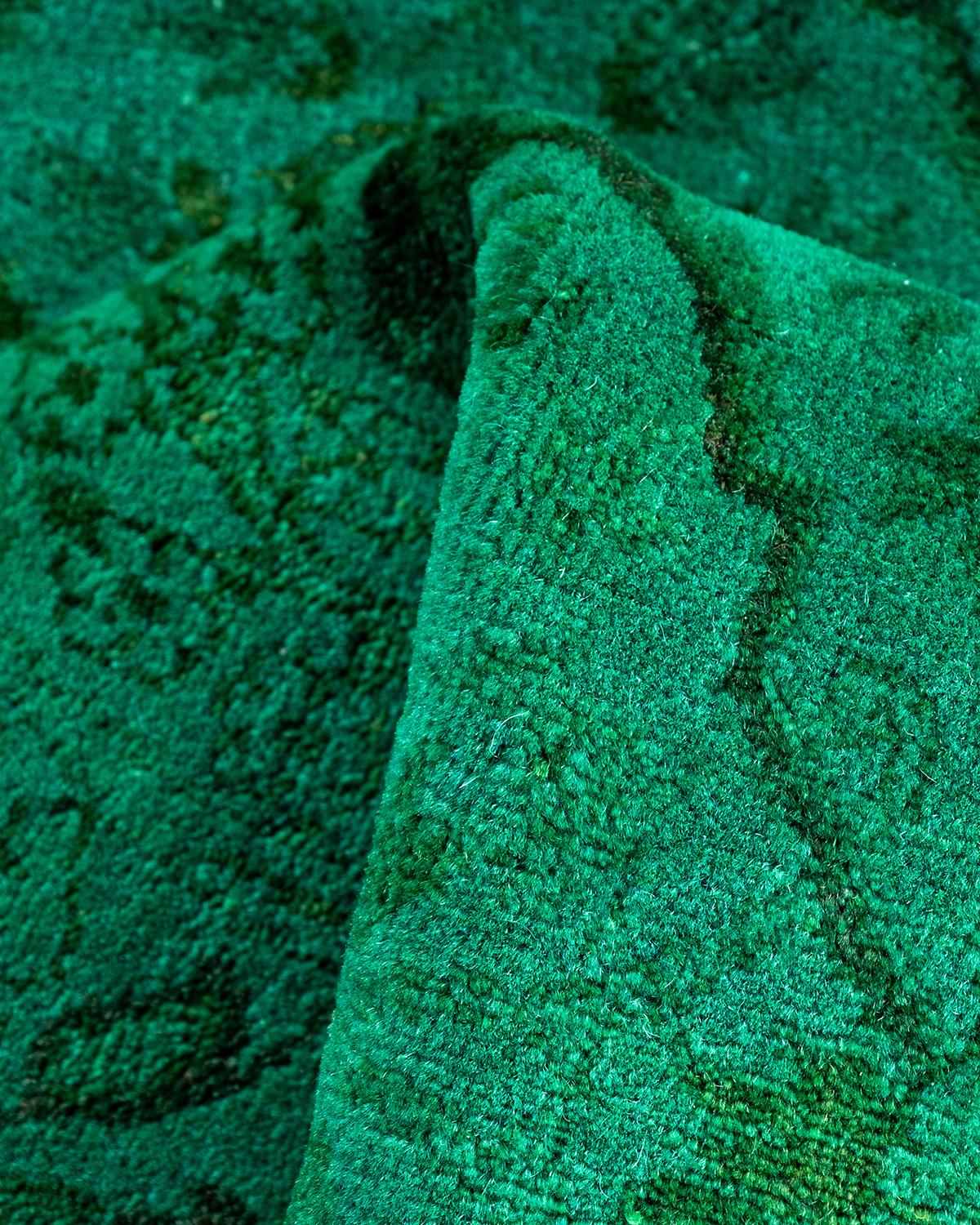 Contemporary Fine Vibrance Hand Knotted Wool Green Area Rug 3