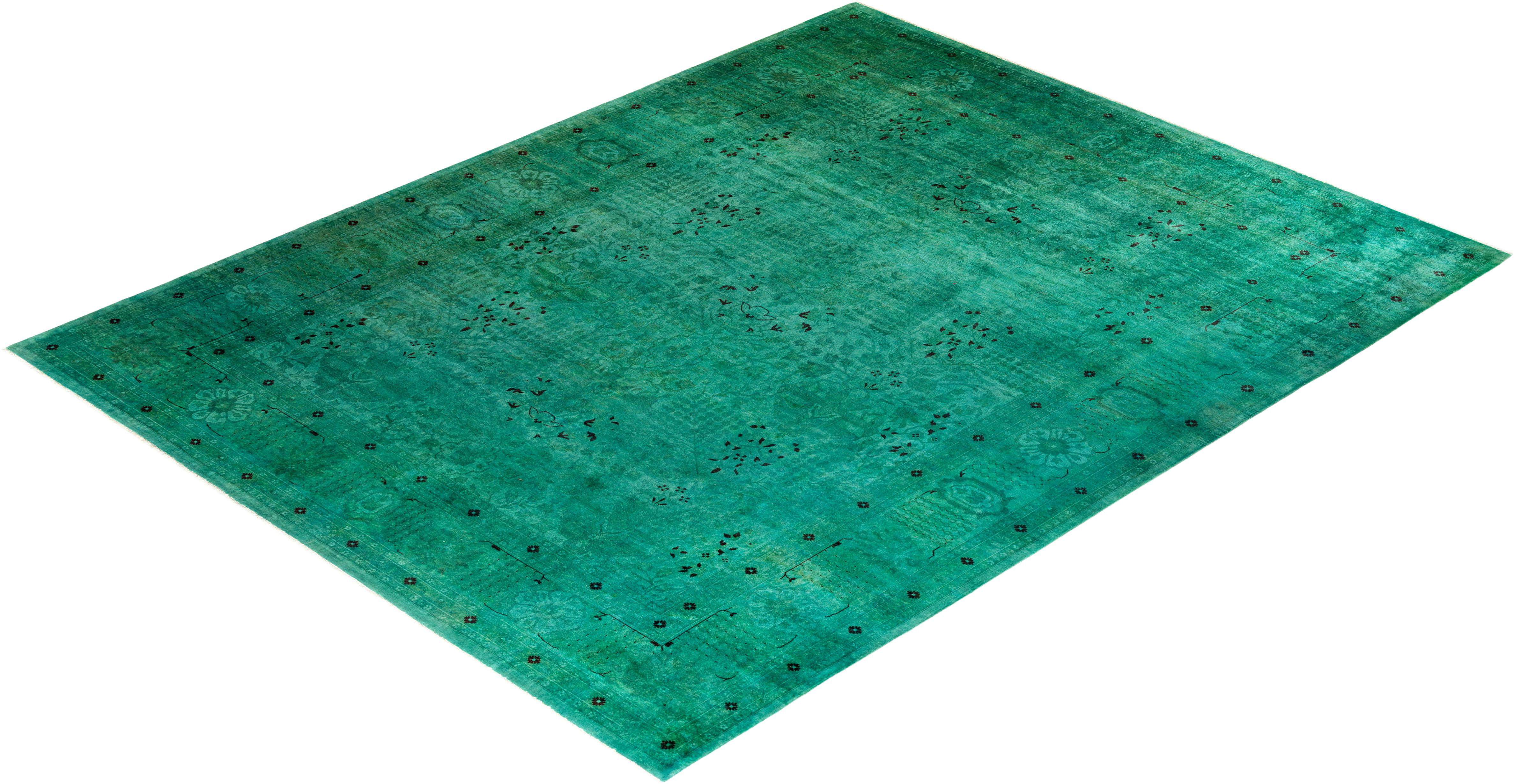 Contemporary Fine Vibrance Hand Knotted Wool Green Area Rug For Sale 4