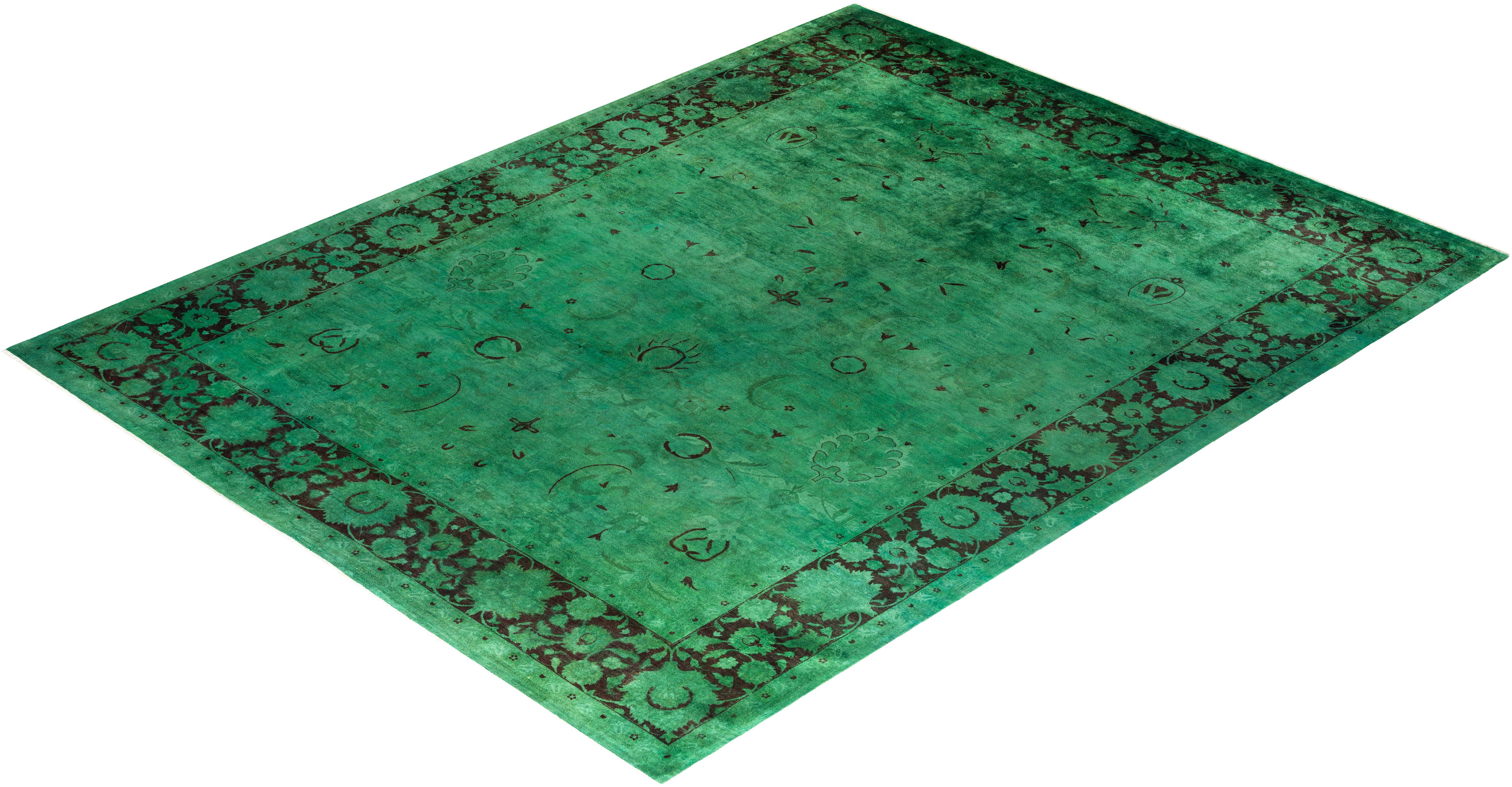 Contemporary Fine Vibrance Hand Knotted Wool Green Area Rug  im Angebot 2