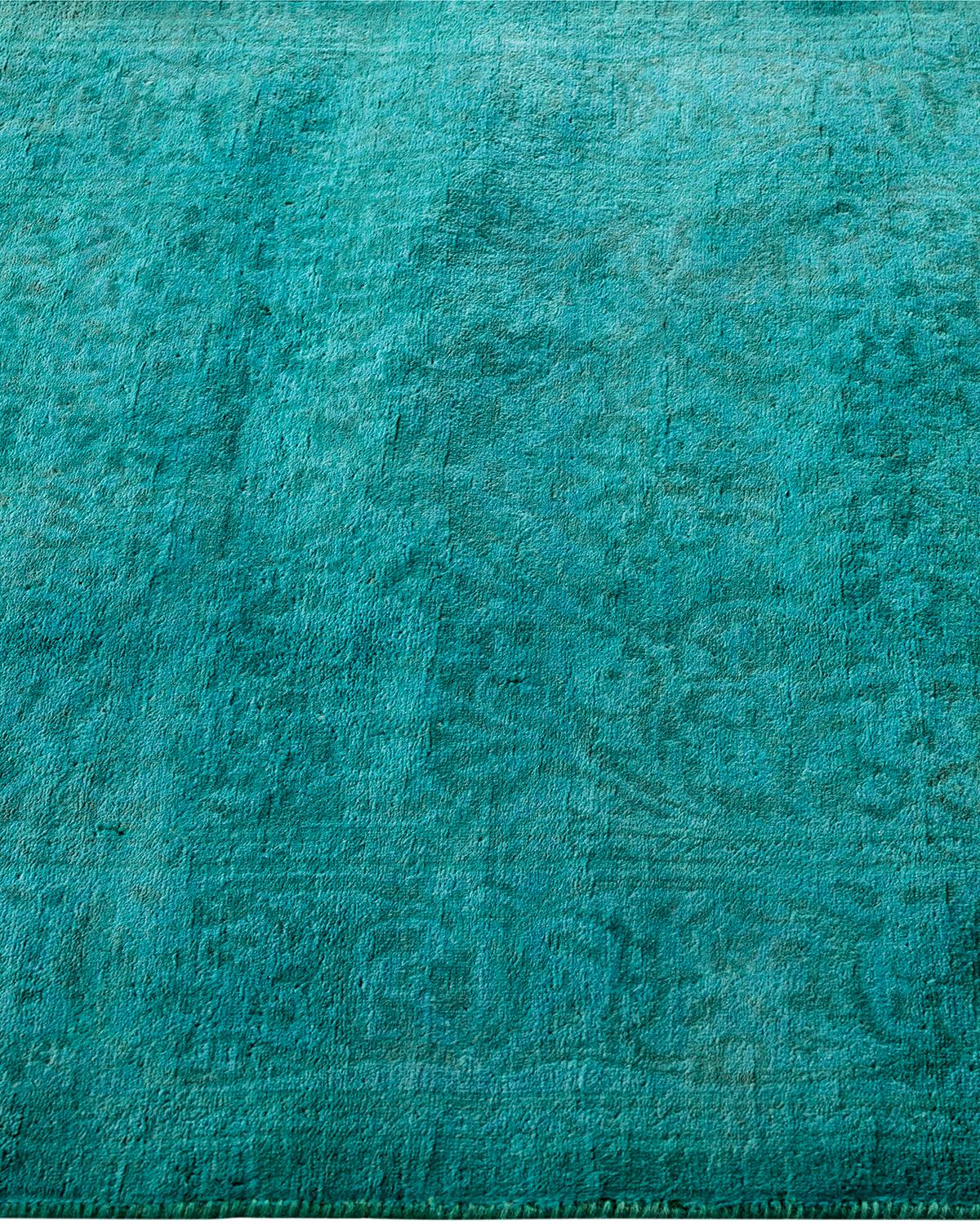 Chemin de table contemporain en laine fine nouée à la main, de couleur verte Neuf - En vente à Norwalk, CT