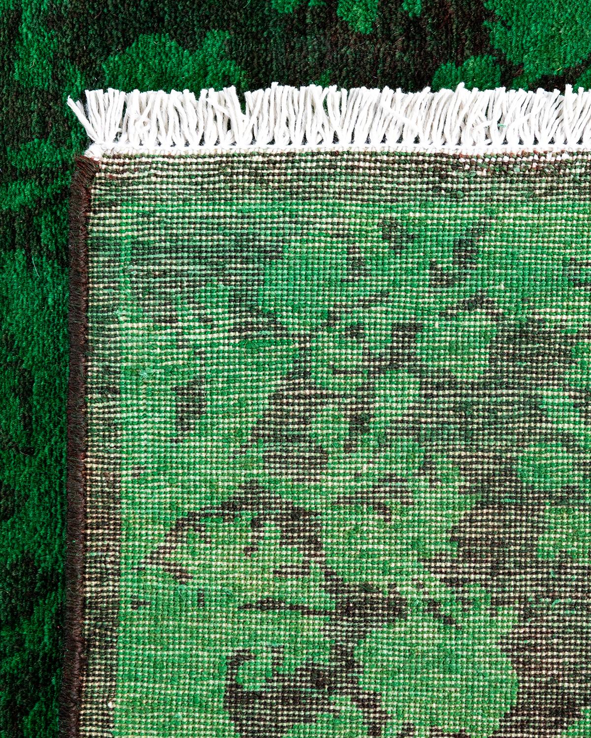 XXI secolo e contemporaneo Runner contemporaneo in lana annodata a mano di colore verde Fine Vibrance in vendita