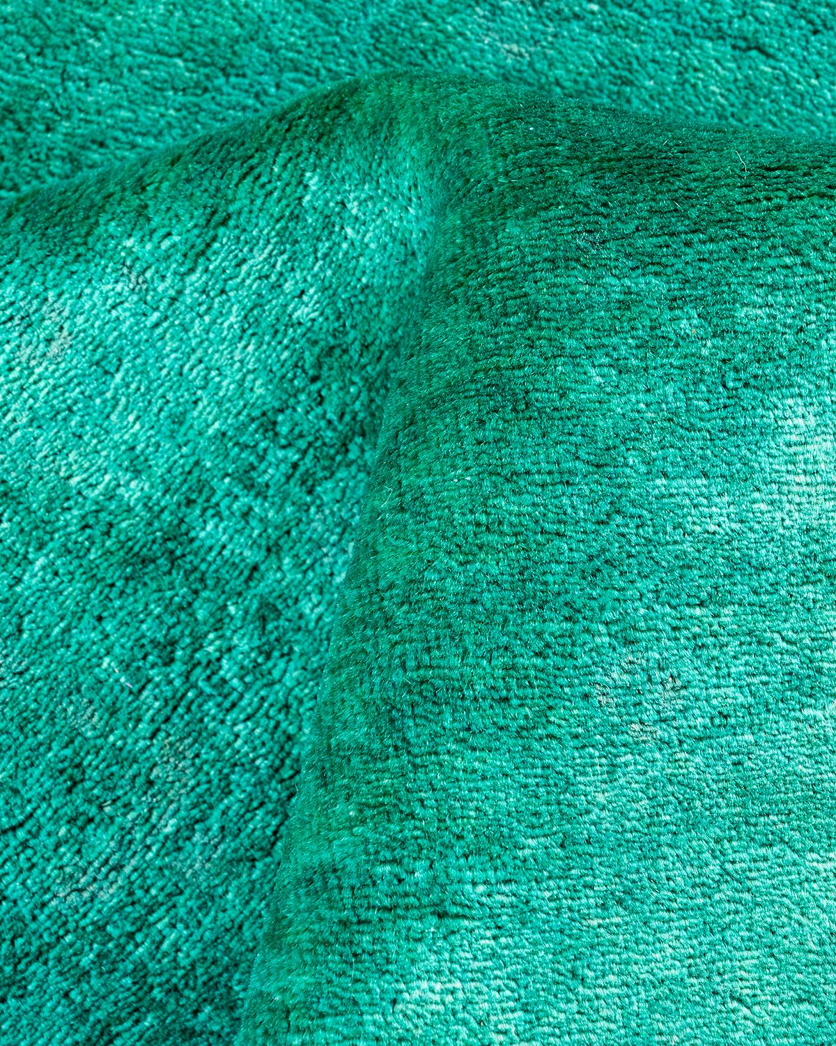Contemporary Fine Vibrance Hand Knotted Wool Green Läufer  im Angebot 1