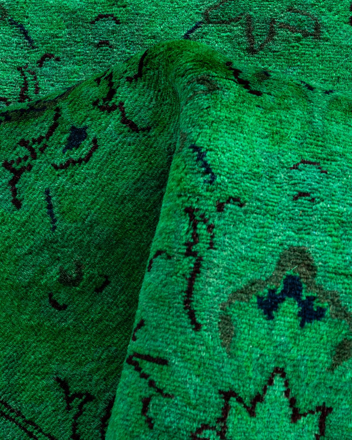 Chemin de table contemporain en laine fine nouée à la main, de couleur verte en vente 1