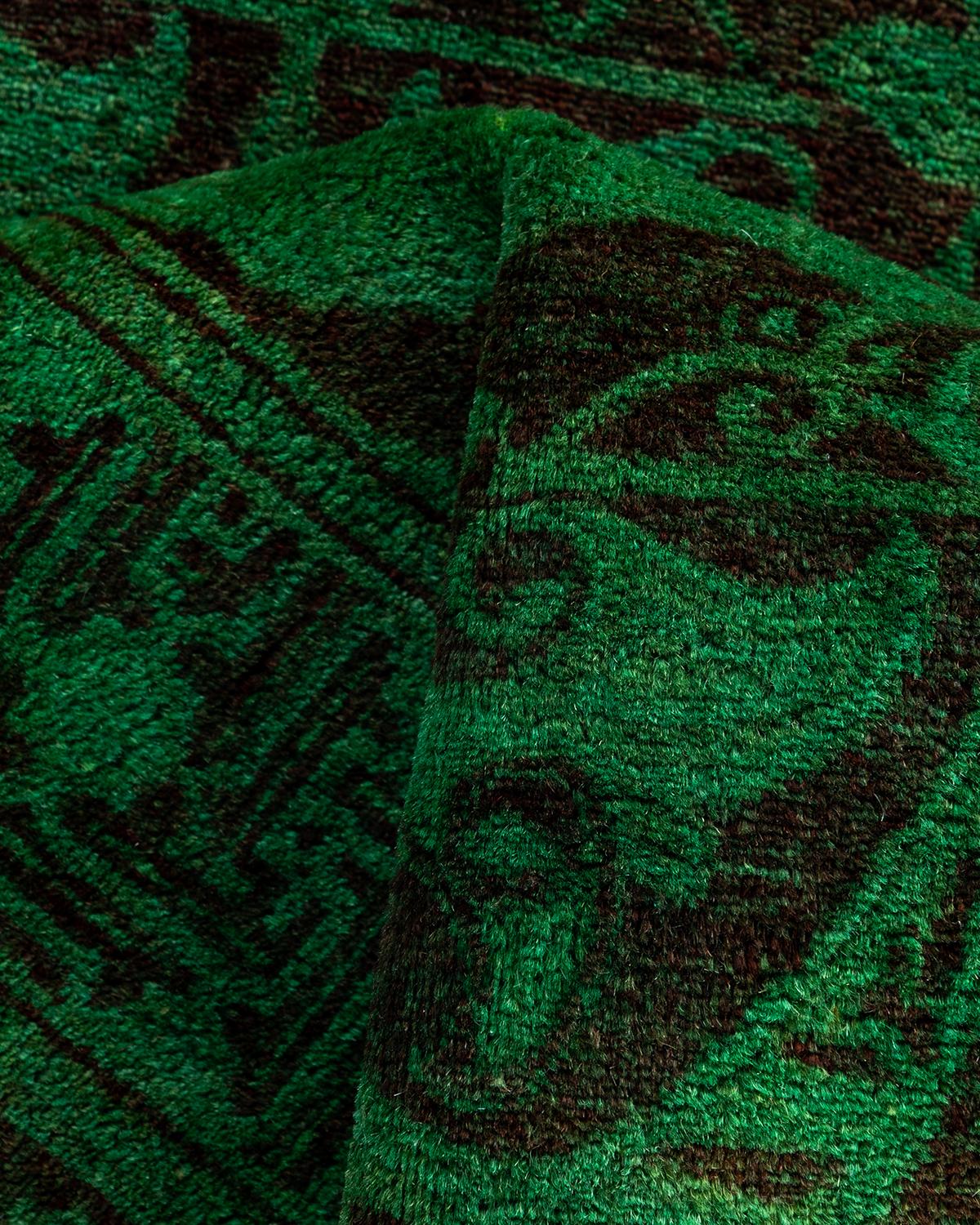 Traves de Mesa Contemporáneo de Lana Verde Anudada a Mano Fine Vibrance en venta 2
