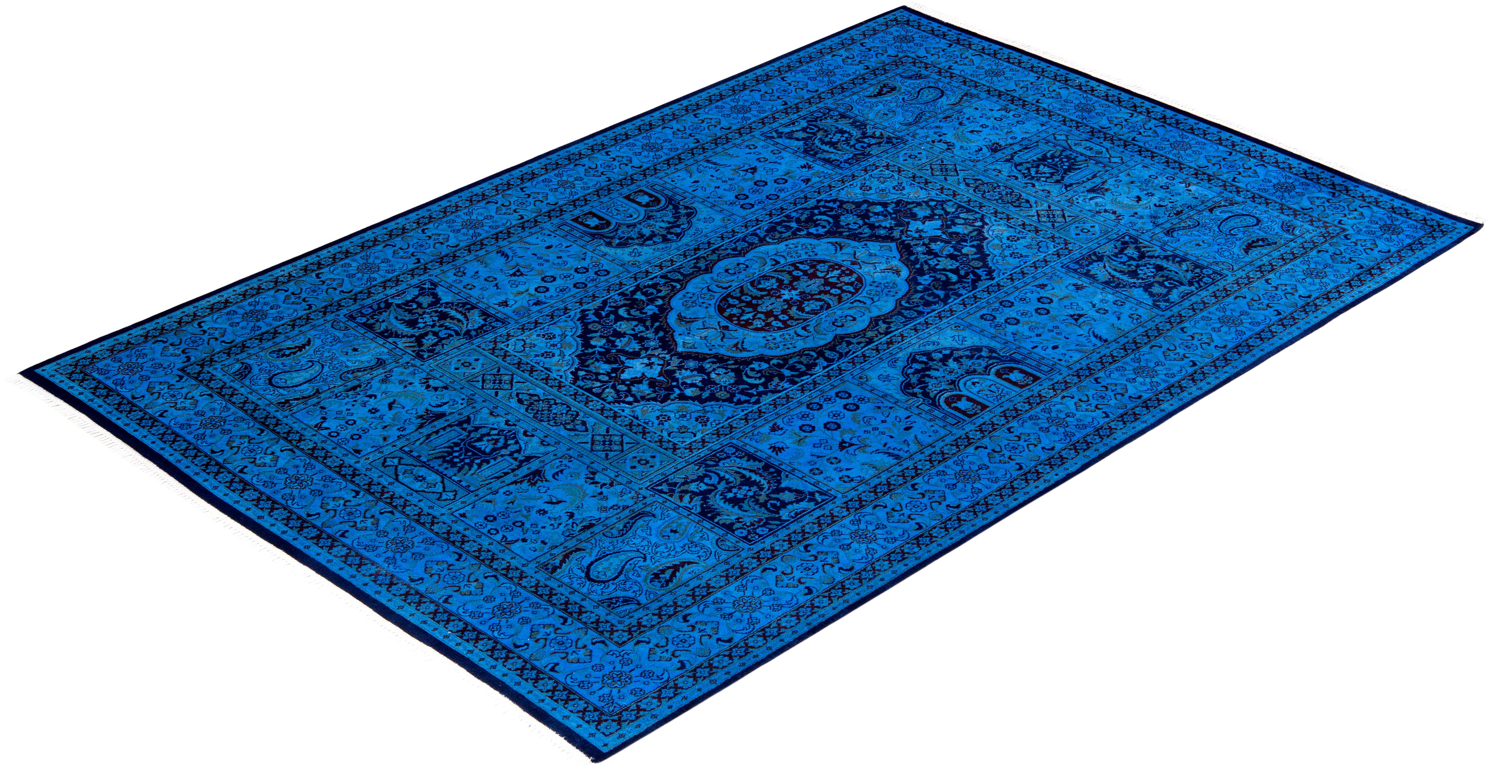 Contemporary Fine Vibrance Hand Knotted Wool Light Blue Area Rug For Sale 4